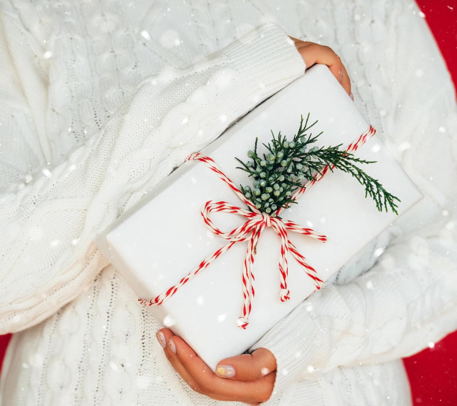 UnicoPak 24 Pack 9x6x4 Gift Boxes, White Gift Boxes with Lids for Presents Bulk for Gifts Birthday Wedding Bridesmaid Proposal Valentine Holiday Christmas - Image 8