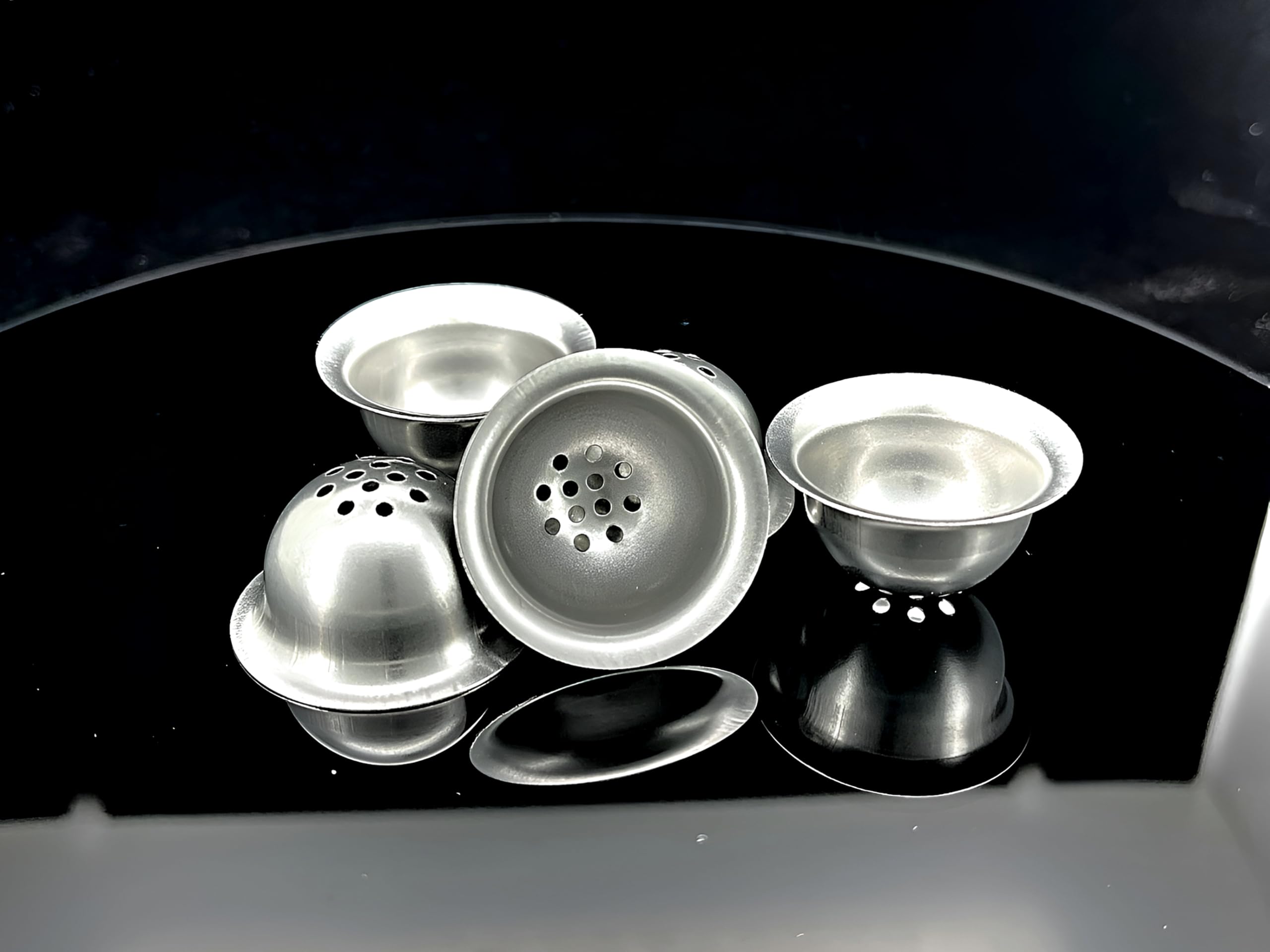 OANM studio 5 pieces of 0.6 diameter 12 Holes Bowl stainless steel Bowl 1/2 inch sieve filter bowl with acrylic box (Glass) (stainless steel)