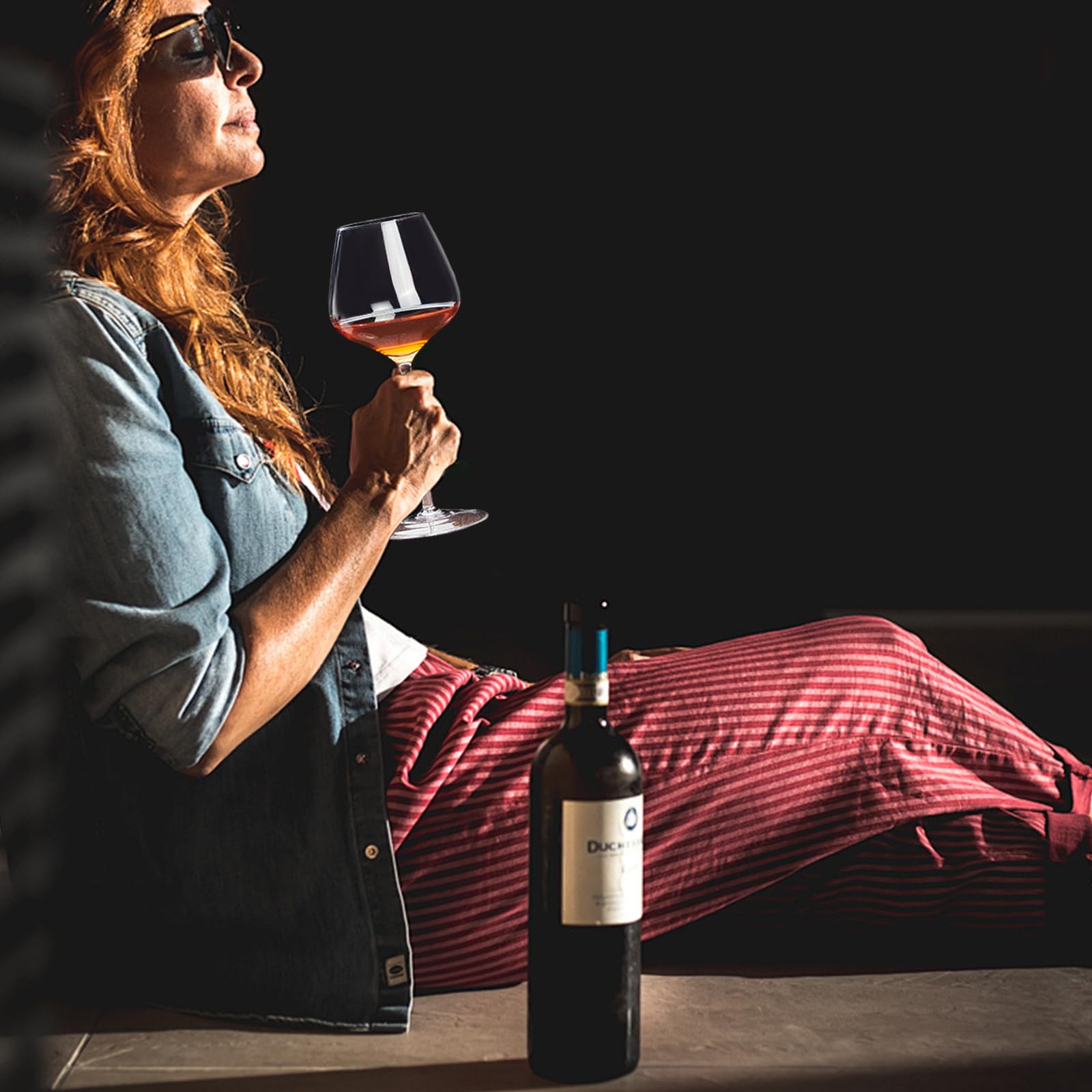 ACHEER Juego de 4 copas de vino tinto de cristal burdeos de 24 onzas, ligeras, transparentes, ultrafinas, altas, sopladas a mano con caja de regalo, perfectas para degustación de vino, aniversario,