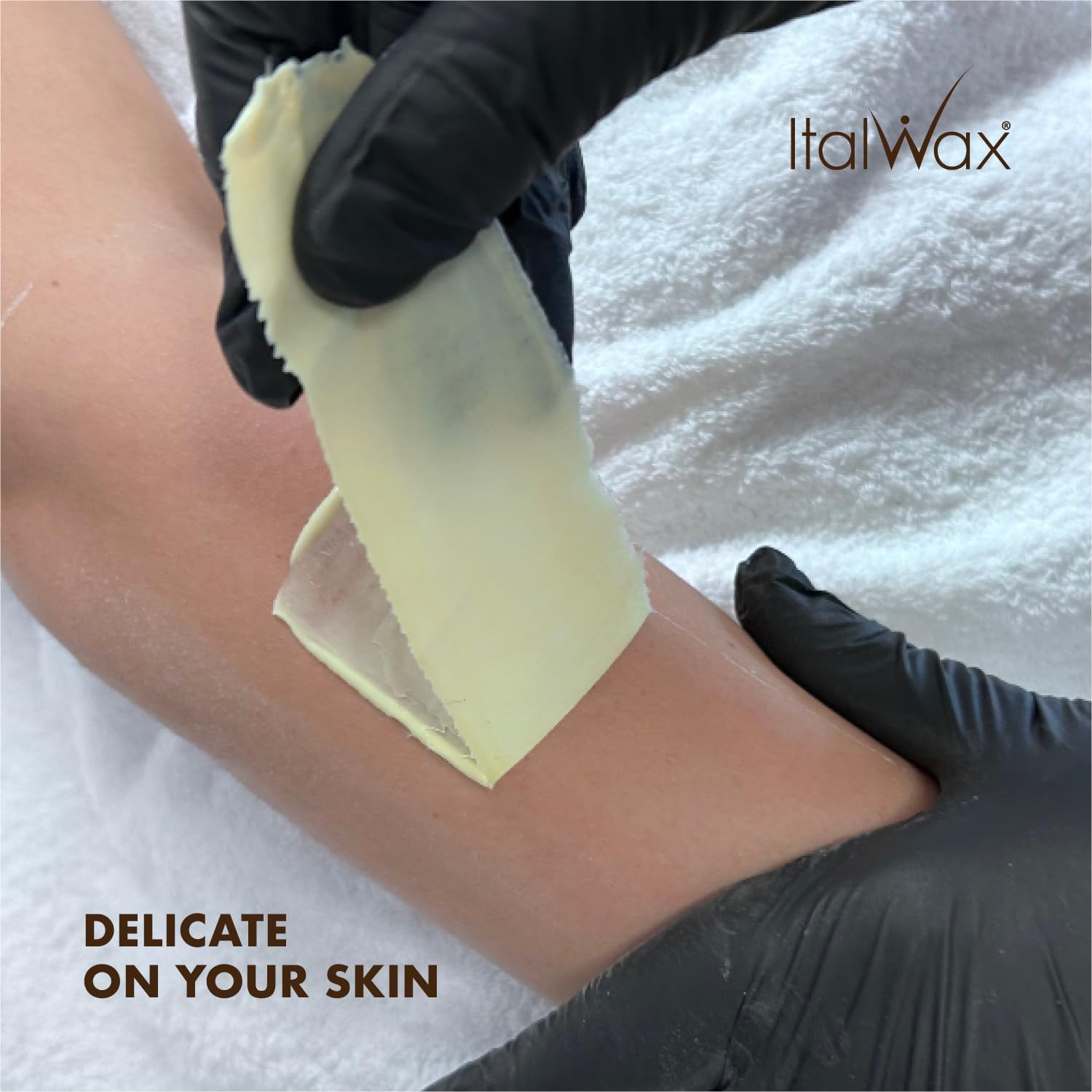 Italwax White Chocolate - 1kg Perline di cera a caldo per la depilazione senza strisce - Formula naturale per tutti i tipi di pelle – Aromatizzato vaniglia – Raccomandato per area bikini e ascelle