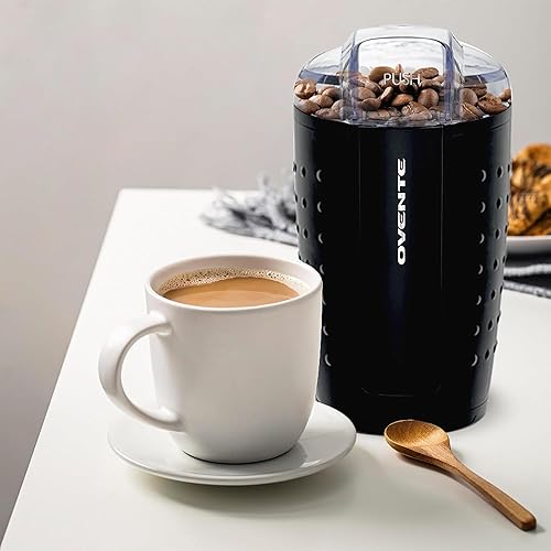 Vista 30 de Ovente CG225 Molinillo eléctrico con cuchillas de acero inoxidable para granos de café, especias, nueces, cereales, Granate