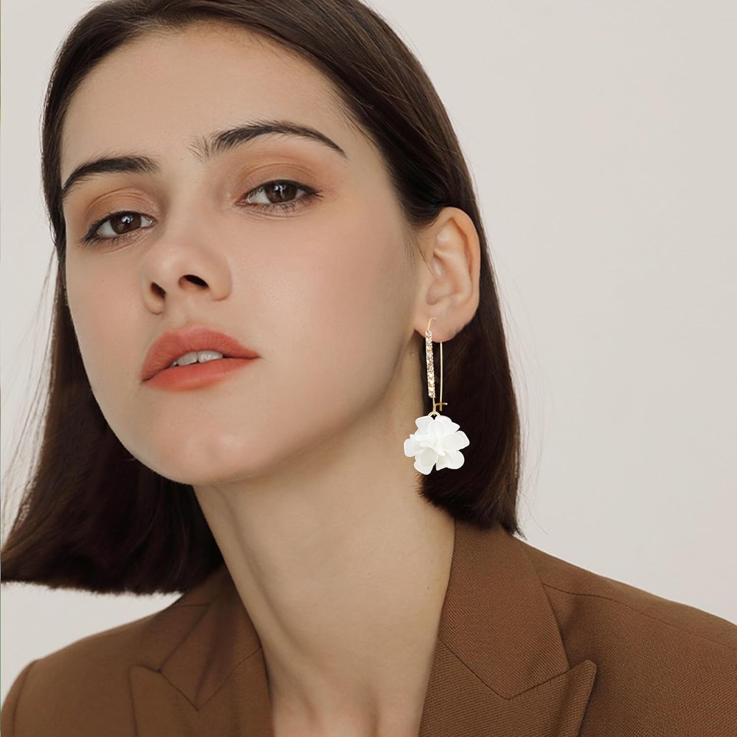 Boho Flower Dangle Earrings for Women Long Drop Resin Acrylic Tiered Petal Statement Earrings Handmade Lightweight Vintage Floral Chunky Drop Jewelry - Image 3