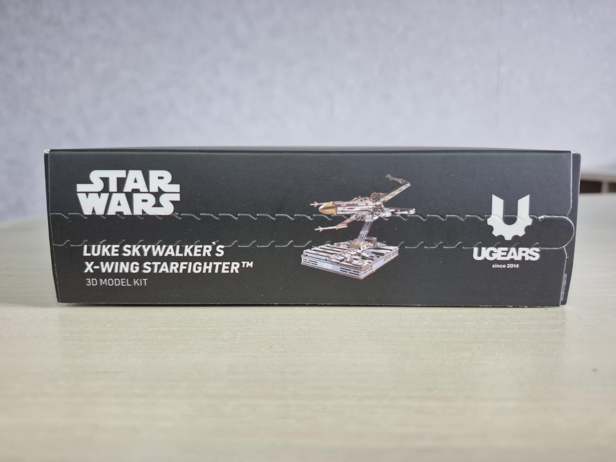 UGEARS Star Wars ™ X-Wing Starfighter von Luke Skywalker ™ – 3D Puzzle Holz Modellbausatz Erwachsene, Holzpuzzle Erwachsene 3D, Holz Modellbau Baukasten, Star Wars Geschenk 3D Puzzle Weihnachten