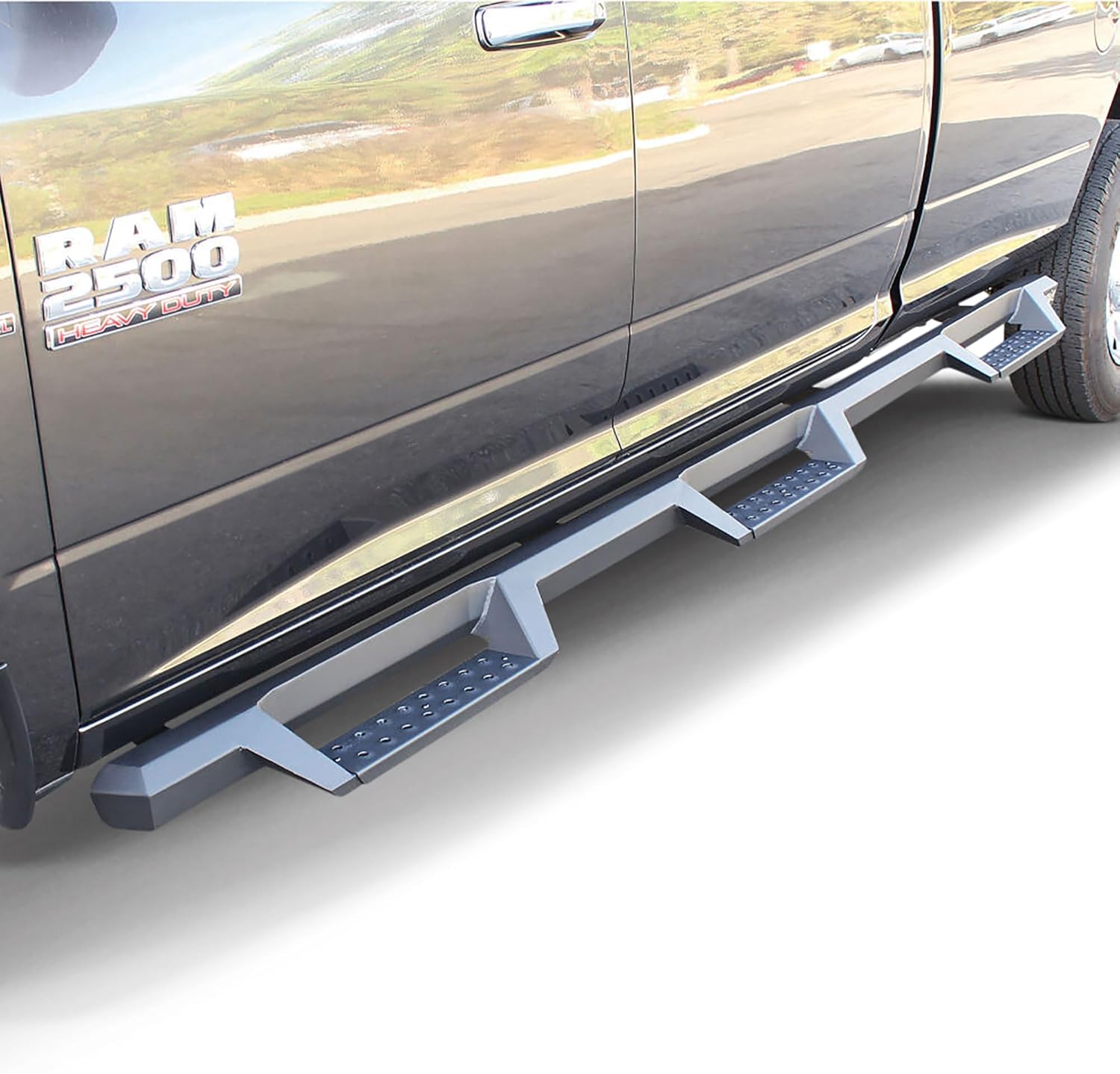 Westin 56-534335 HDX Drop Wheel to Wheel Nerf Bars fits 2010-2018 Ram 2500 3500 Crew Cab 8' Bed (Exc Dually) Textured Black Pair