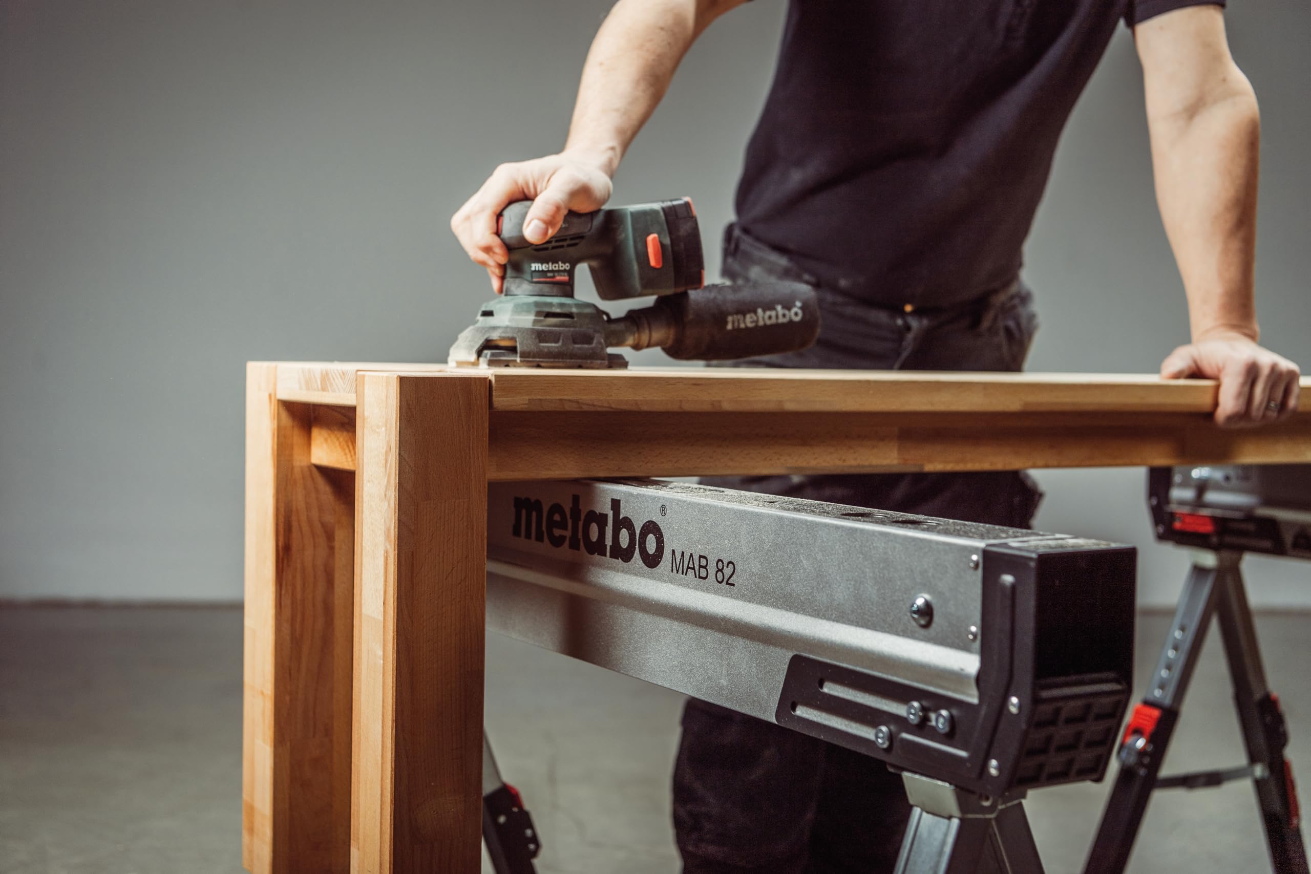 Metabo MAB 82 Cavalletto da lavoro compatto pieghevole con maniglia trasporto gambe regolabili superficie zincata