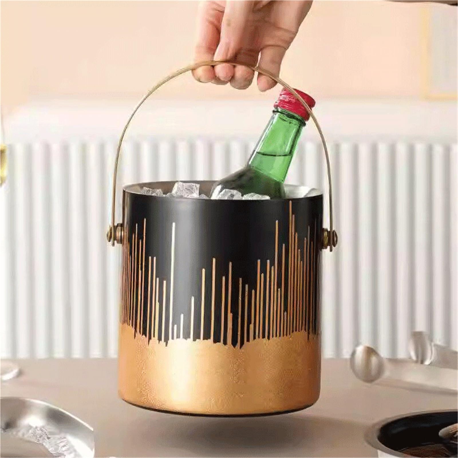 Cubo de Hielo para Bar en casa Cubitera Negra y Dorada for Fiestas acampadas Enfriador de Bebidas y Vino