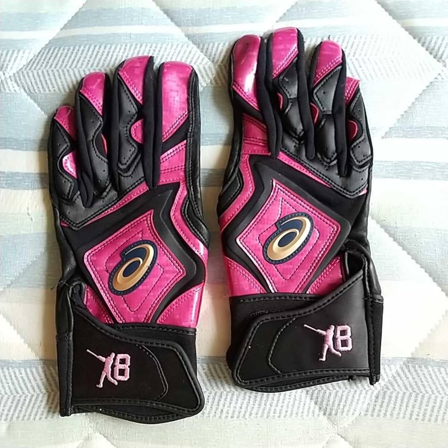 ジャイアンツOBの実使用バッティンググローブとリストバンド UNDER ARMOUR - GIANTS 吉川尚輝選手着用モデル バッティング