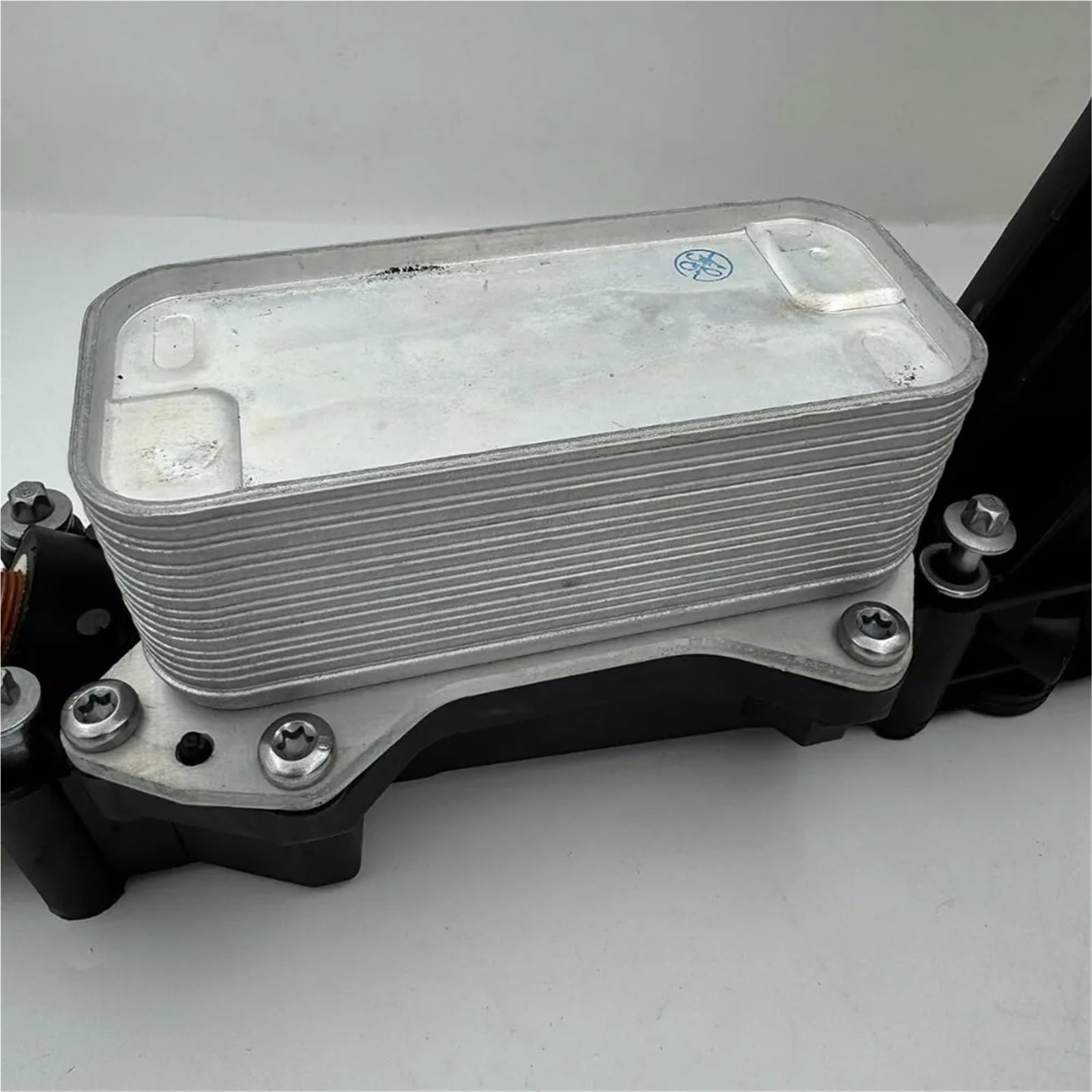 per 68105583AF Adattatore per alloggiamento Filtro radiatore Olio Motore in Alluminio, radiatore Olio Trasmissione