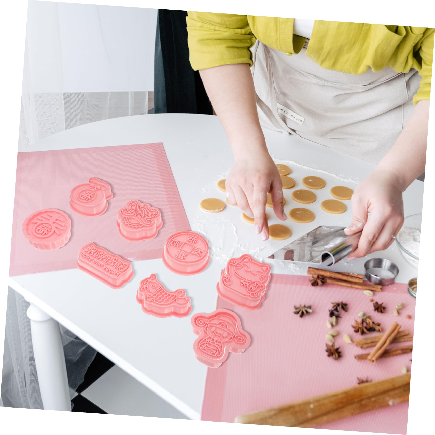 PRETYZOOM 40 Pièces pochoirs du nouvel an moules à pâtisserie moules à biscuits moule de noel emporte piece noel décor emporte-pièces à biscuits moule à biscuits bricolage Plastique rose