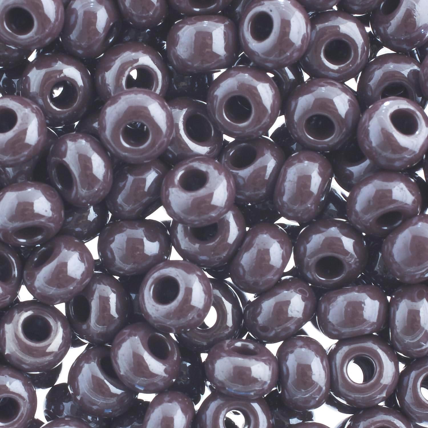 Preciosa Czech Glass Seed Beads 32/0 Opaque Light Amethyst Luster - 19 Gram Beads for Jewelry Making and Crafts