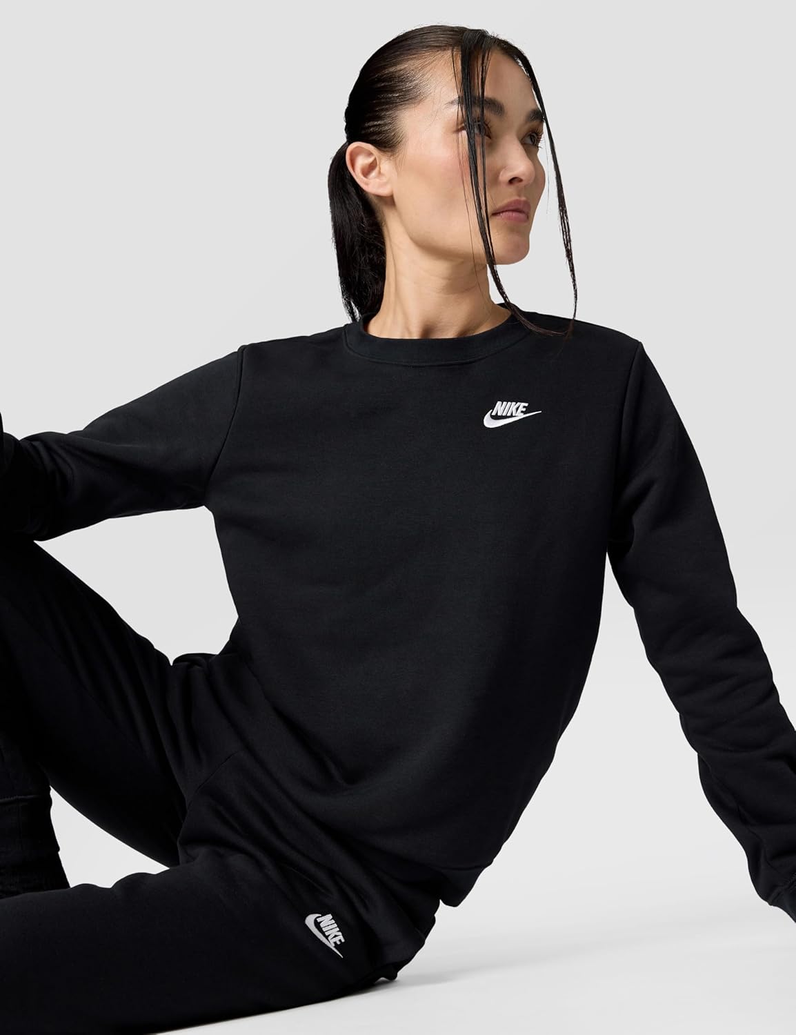 Nike Women's Sportswear Club Fleece Crew-Neck Sweatshirt - Image 5