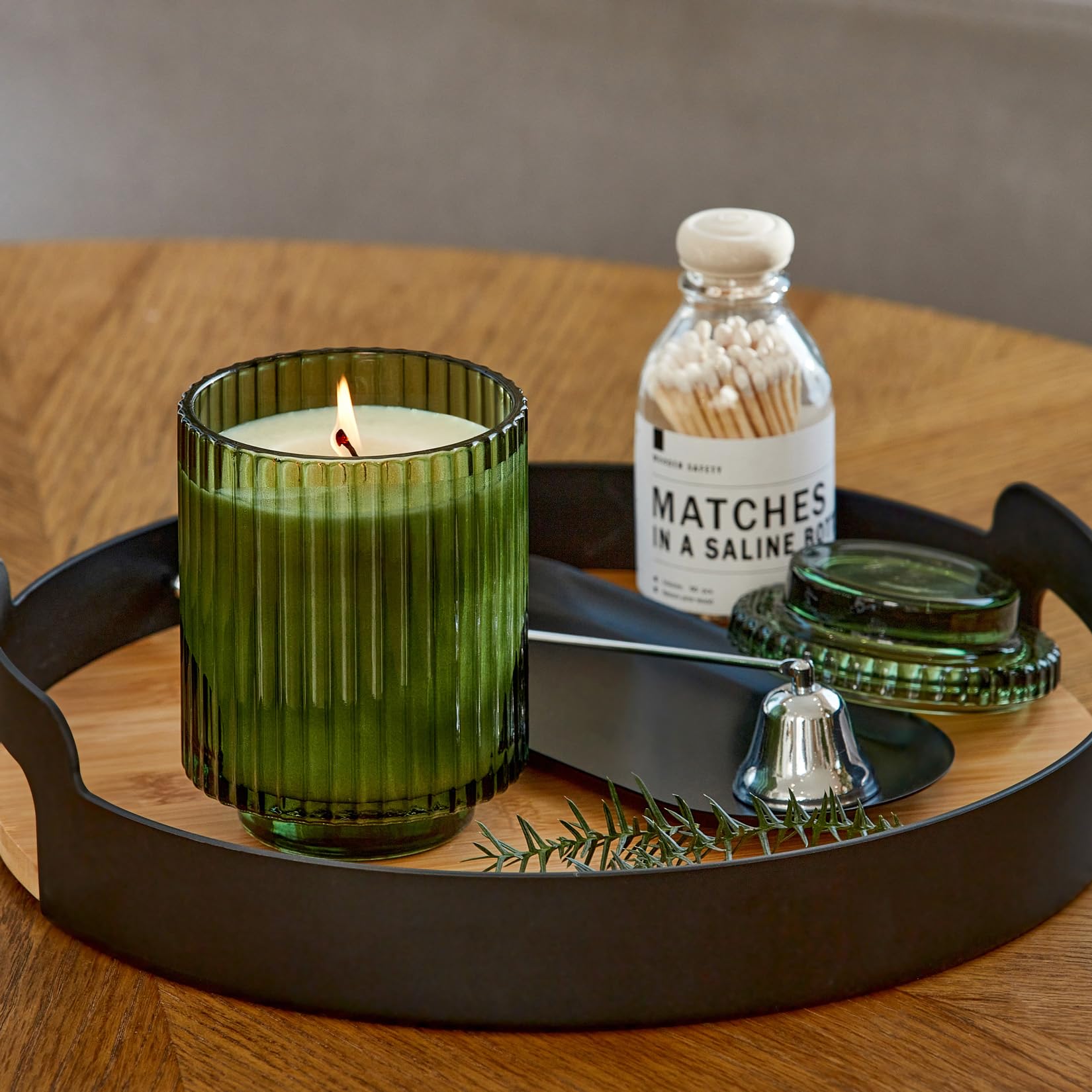 LA JOLIE MUSE Bougie parfumée sapin et bois de cèdre – Bougies de Noël pour les vacances – Bougies vertes pour la maison – Cire naturelle – Longue durée de combustion : 80 heures