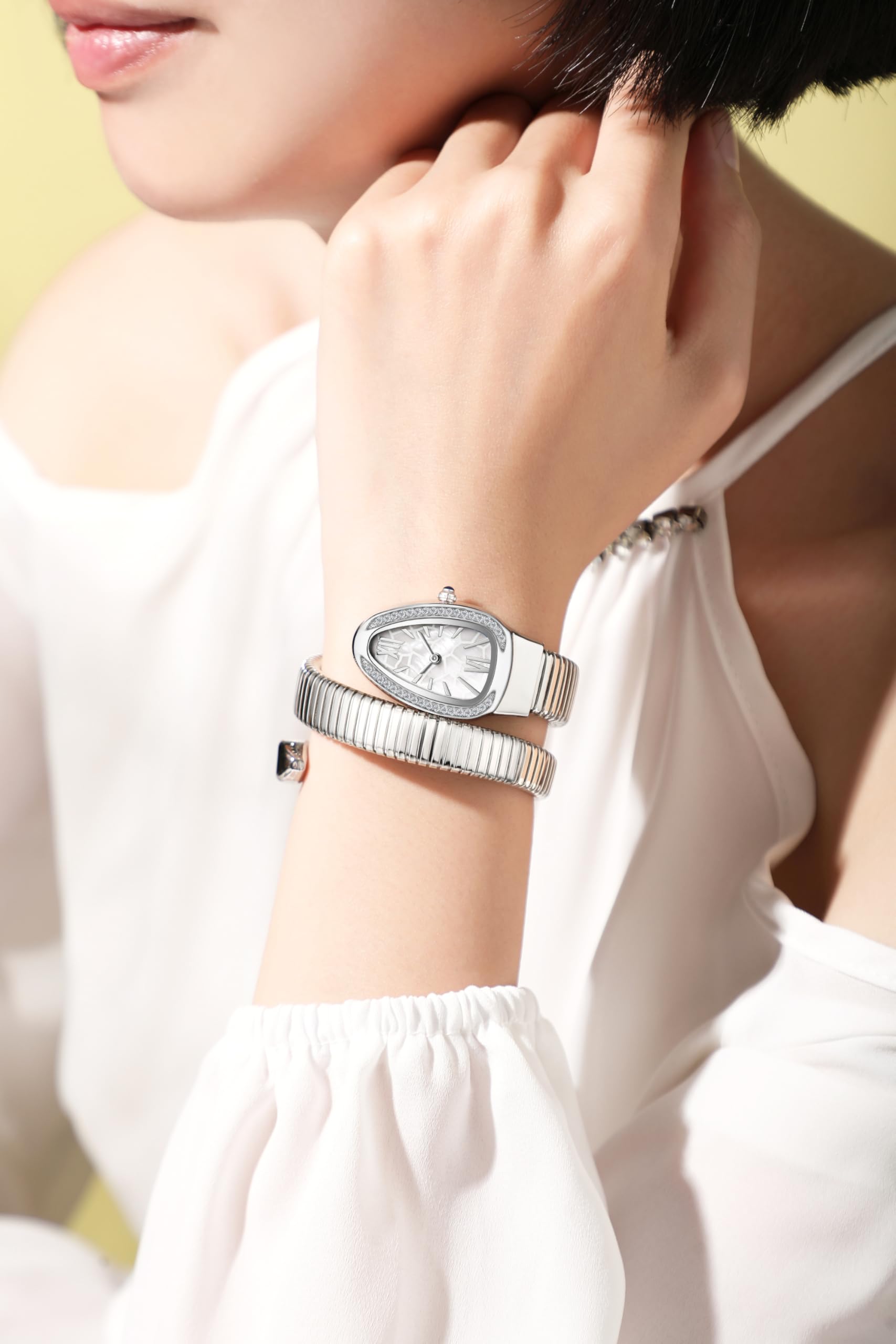Gosasa Elegante orologio da donna a forma di serpente, design unico, serpente bobina elegante con diamanti e quadrante con numeri romani