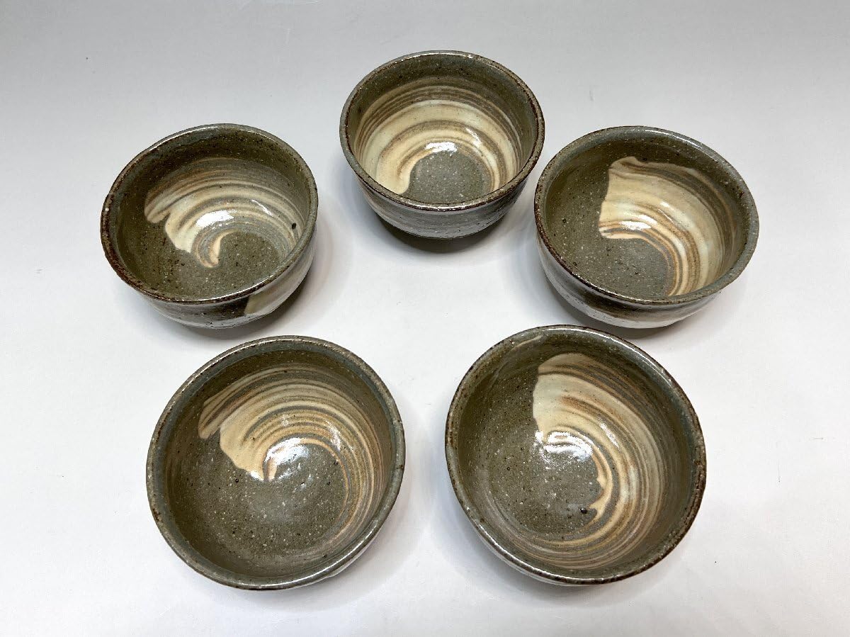 Amazon.co.jp: 越前焼 織田焼 椿窯 五島哲 湯呑 5客セット 刷毛目 茶器