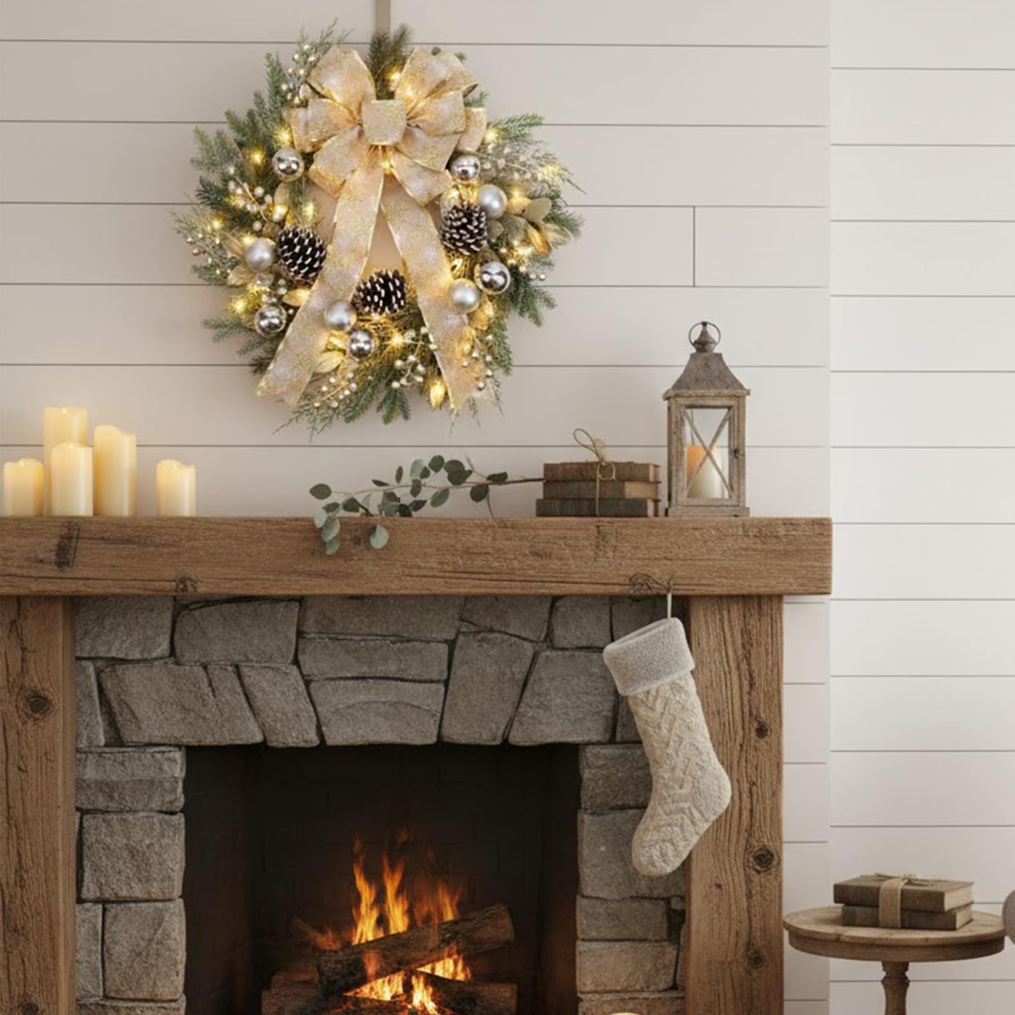Couronne de Noël de 61 cm pour porte d'entrée avec lumières, nœud doré, couronne d'hiver, boules de Noël, pommes de pin, aiguilles de pin pour mur, maison, vacances, décoration de Noël