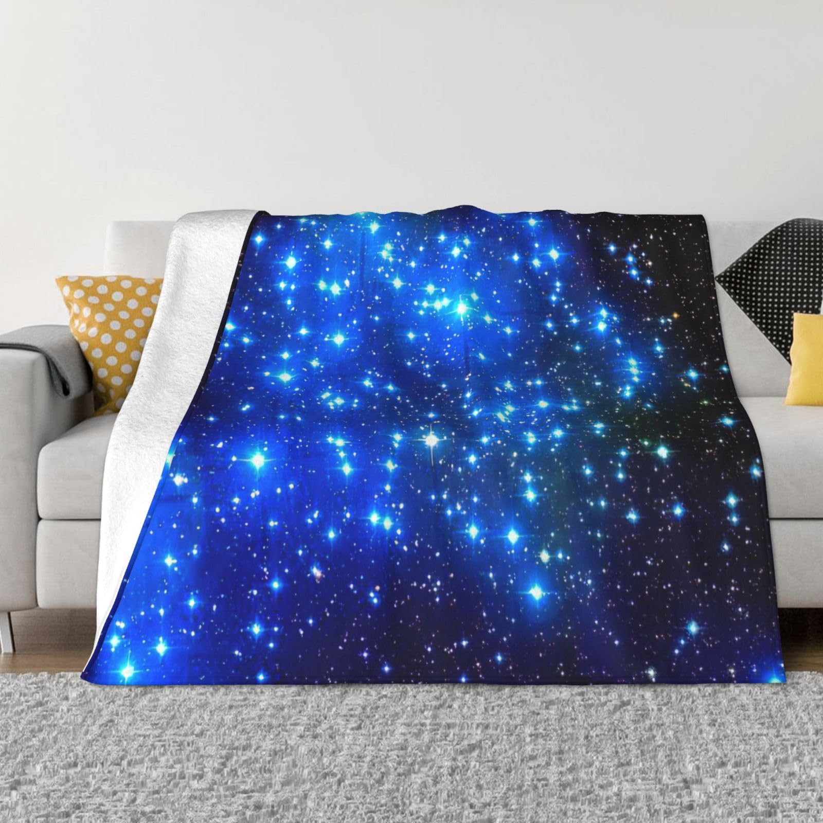 Couverture en flanelle douce pour apaiser vos soirées sur le canapé