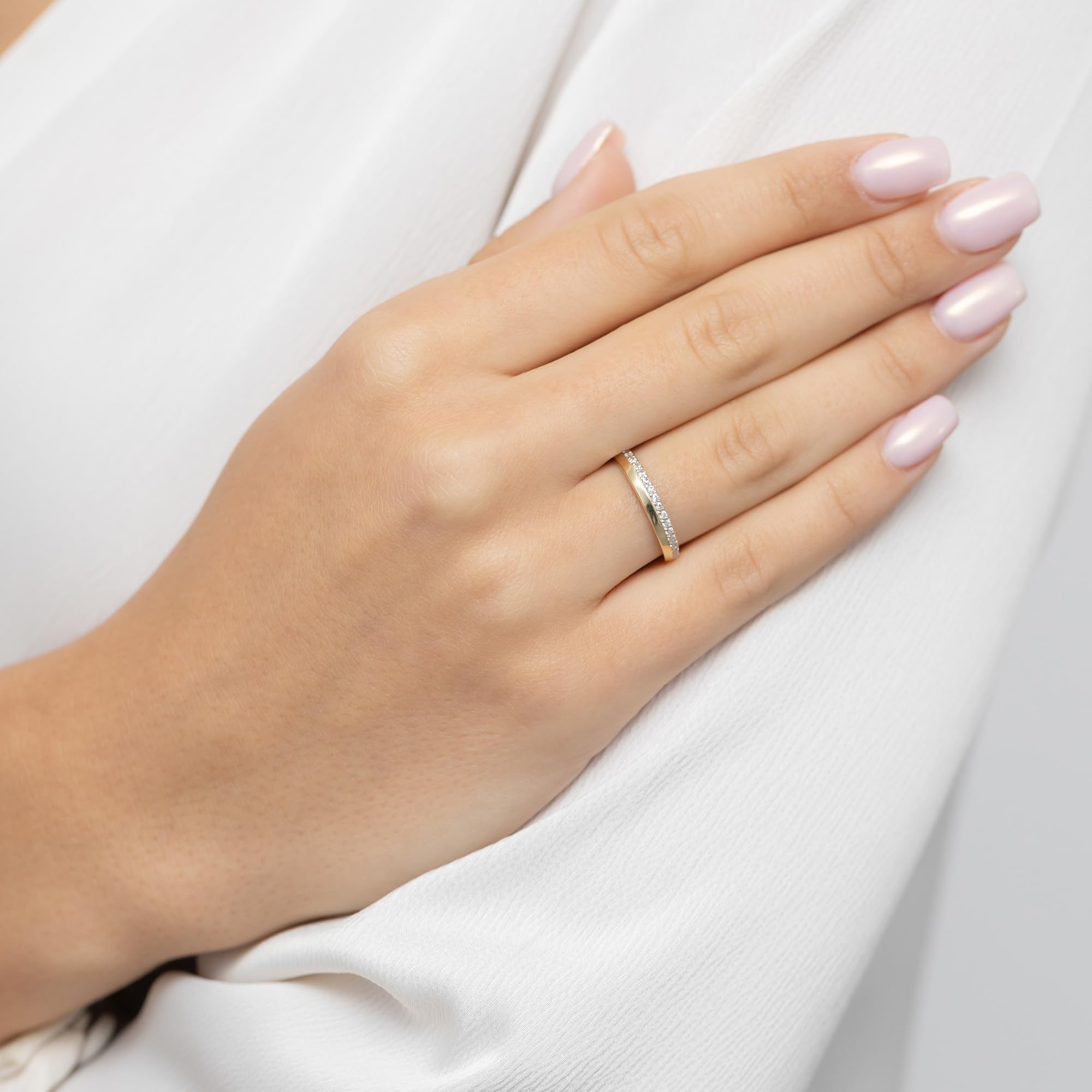 MARKO Goldring 8 & 14 Karat mit Zirkonia – Eleganter Damenring aus Echtgold, Ring für Frauen als Verlobungsring, Wedding Ring & Schmuck Geschenk