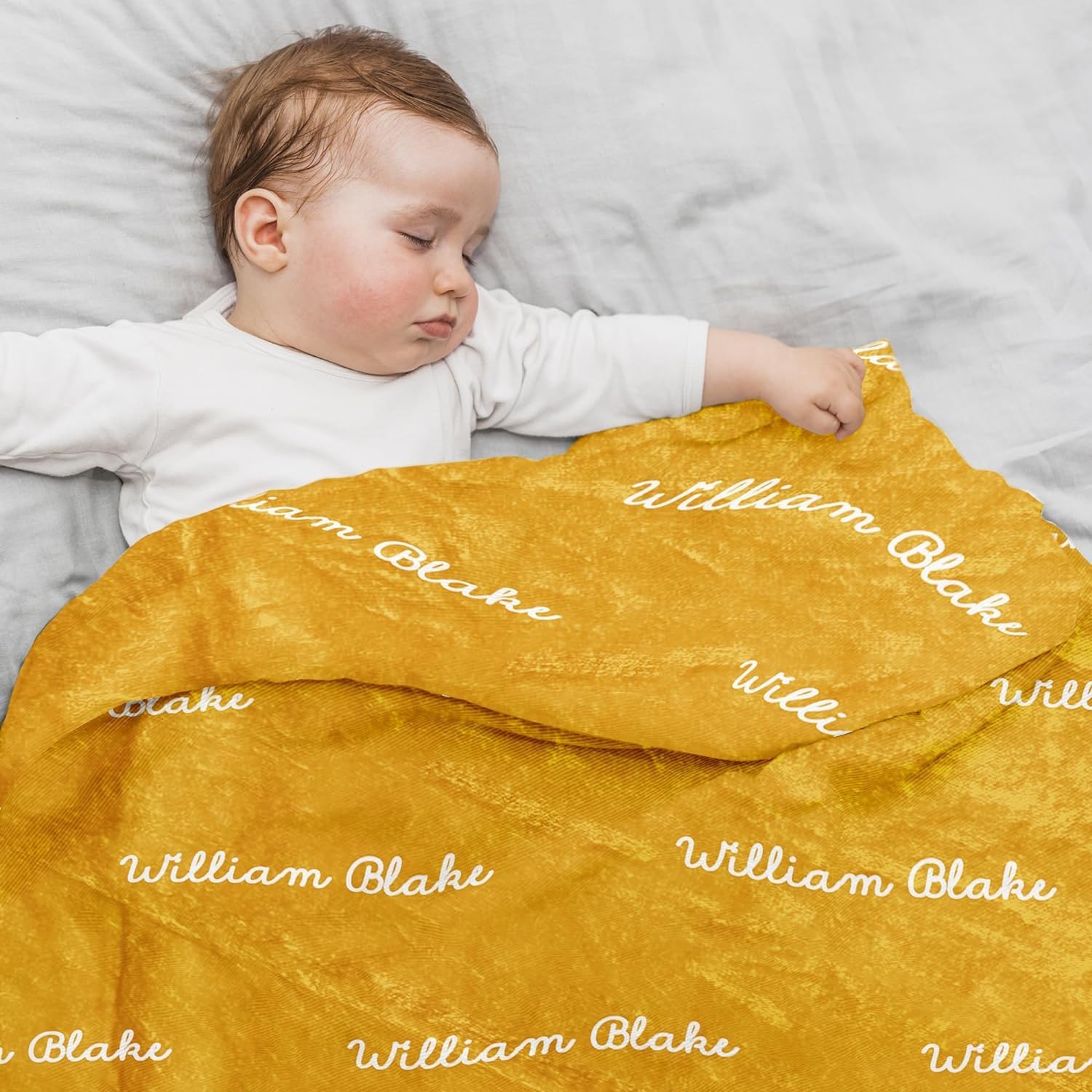 Babydecke Personalisiert mit Namen und Wunschtext – Flauschige Kuscheldecke aus Hochwertigem Flanell – Perfekt für Babys – Pflegeleicht und Individuell Gestaltbar