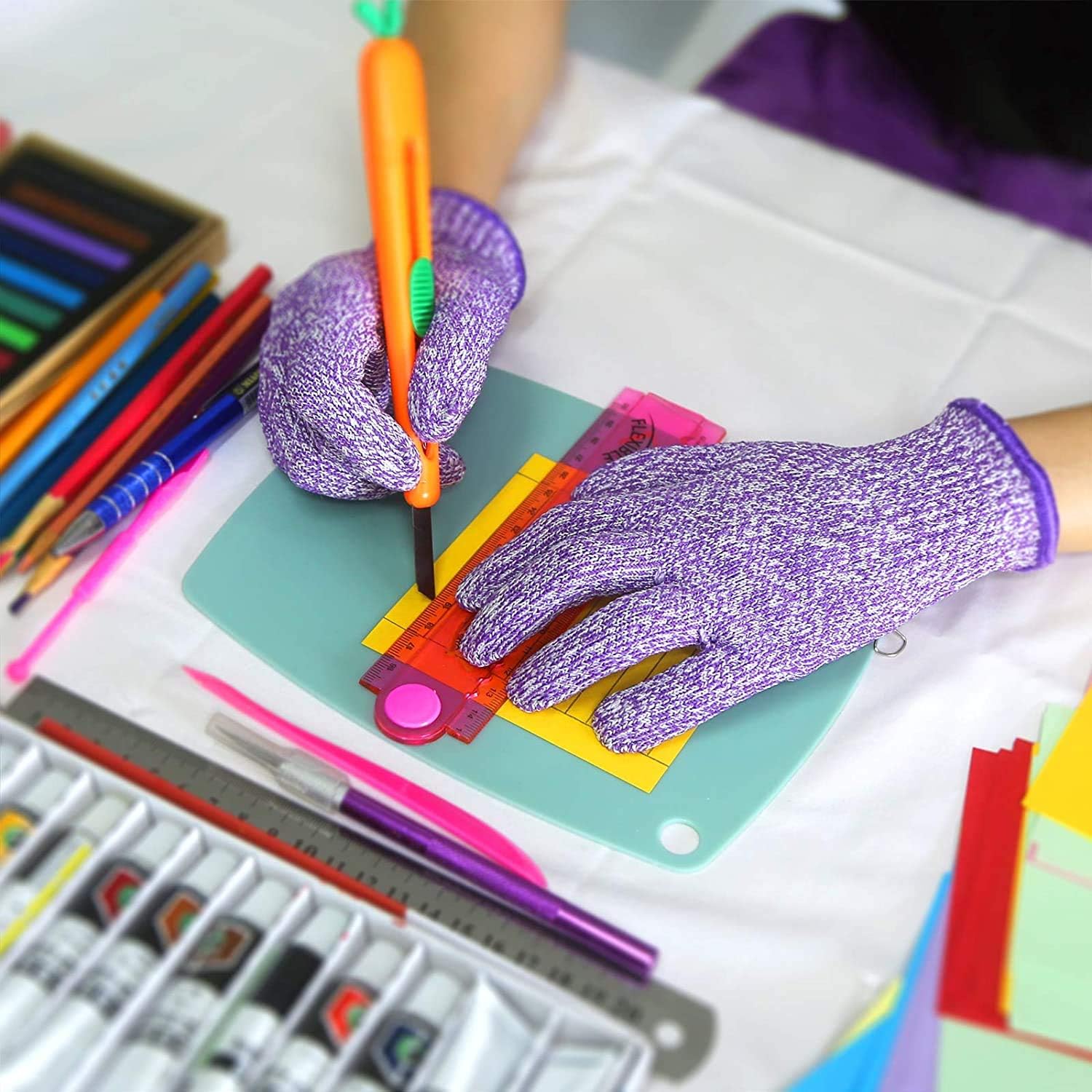 🔥 EVRIDWEAR Kid Sized Cut Resistant Work Glove for Kitchen Use, Crafts, DIY, Garden and Yard works. Children Food Grade Kevlar Safety Gloves for Hand Protection from knives and Scissors (8-11Y), Purple.