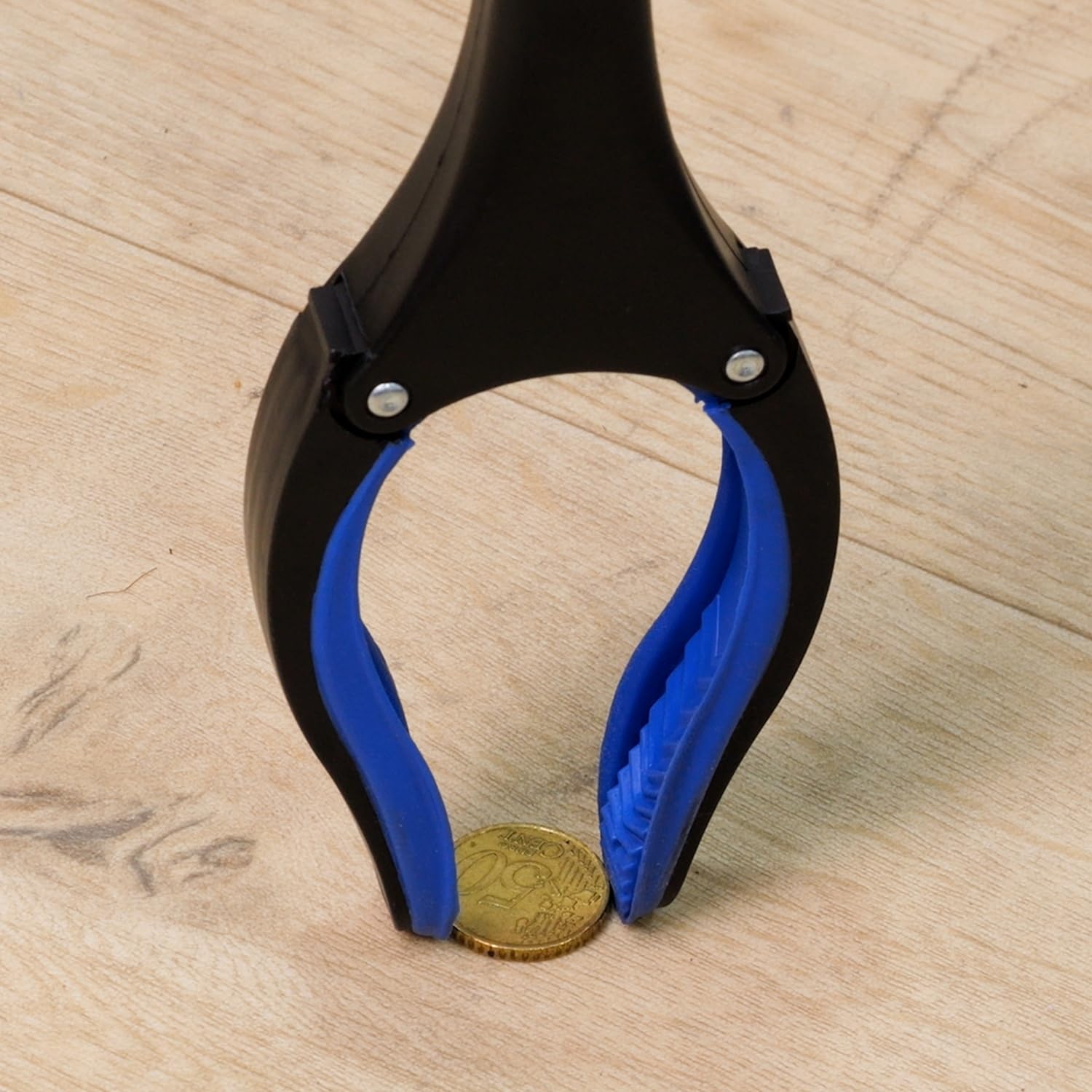 Pince de Préhension Précision - Outil de Ramassage pour Séniors et Handicapés - Mâchoires Souples et Antidérapantes - Bras Télescopique Rotatif - Longueur 81cm - Hygiène et Santé
