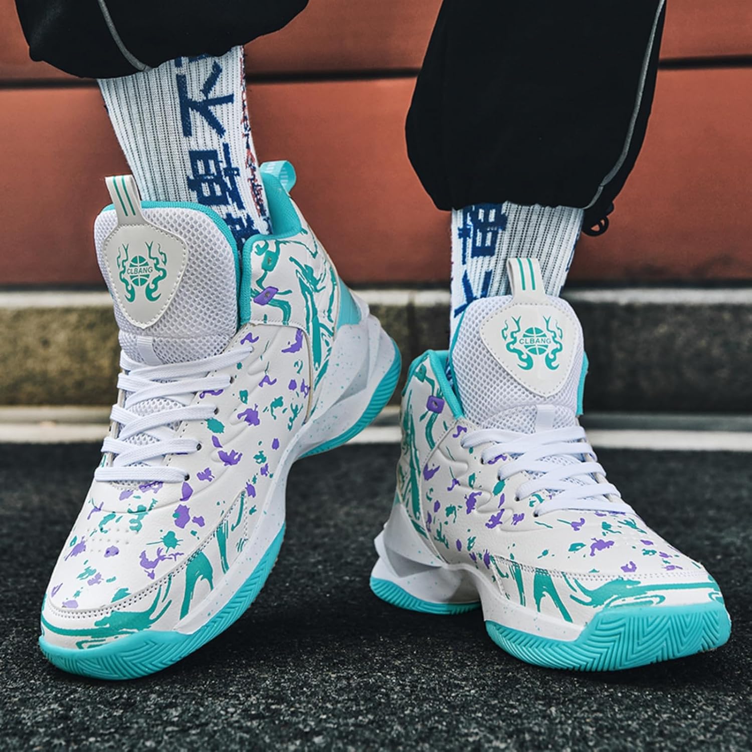 Qiucdzi Men's Basketball Shoes Non-Slip Breathable Outdoor Sneakers Fashion Graffiti Outdoor Sports Training Shoes for Running Walking - Image 2