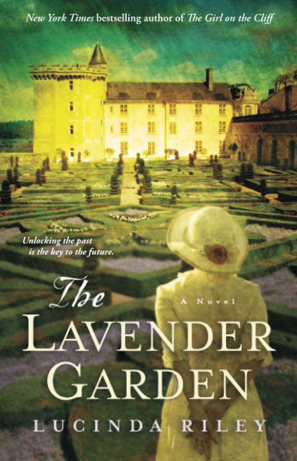 The Lavender Garden A Novel Riley, Lucinda 9781476703558 Books