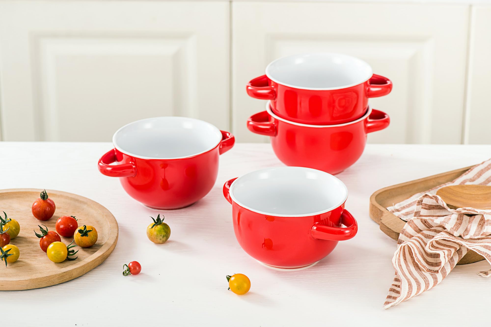 UNICASA Suppentassen mit Henkel 4 teilige Suppenschüsseln servieren Suppe Crocks Schalen, Suppenschalen, Bouillontassen, Müslischüsseln, Füllmenge 650ml, Rot