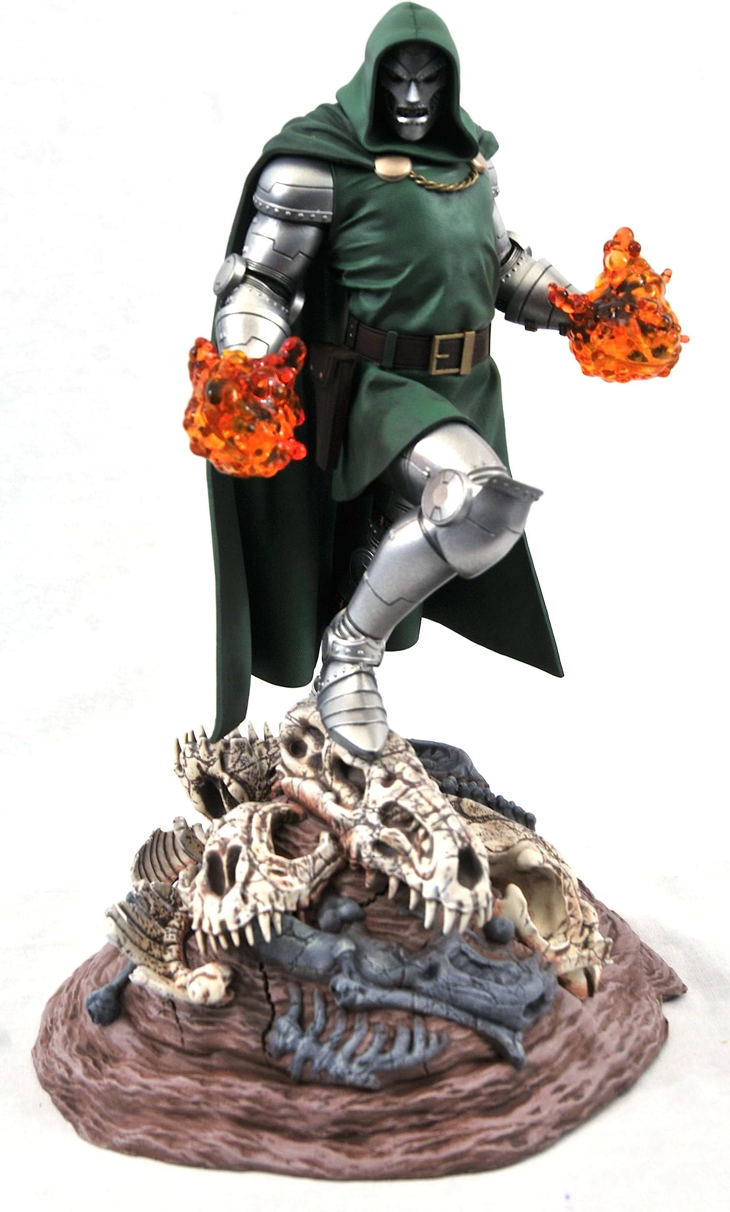 Diamond Select Statue Doctor Death 26Cm