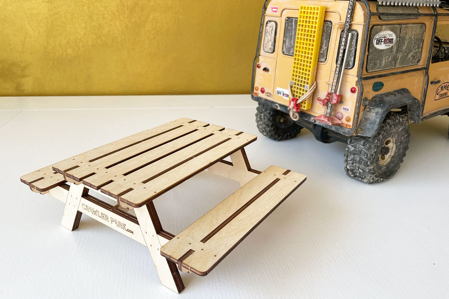 Amazon.com: ToysWD 100012 Picnic Table 1/10 Scale Crawler Park