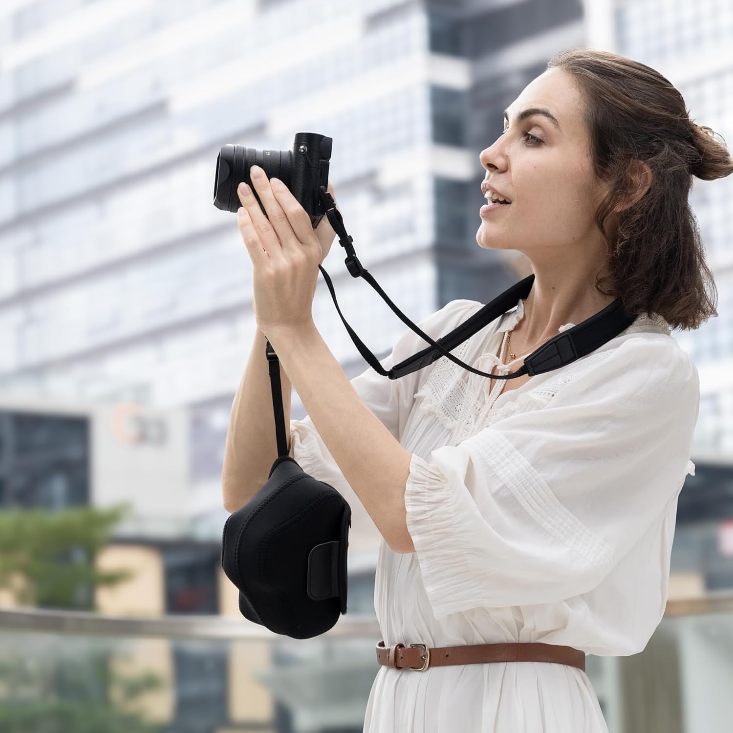 KIWIFOTOS Neoprene DSLR Camera Sleeve Case Compatible with Canon EOS R7 R10 45mm Lens Nikon Z6III Z50II Mirrorless Camera up to 5.1 x 2.9 x 3.9 Wear Resistance - Image 6