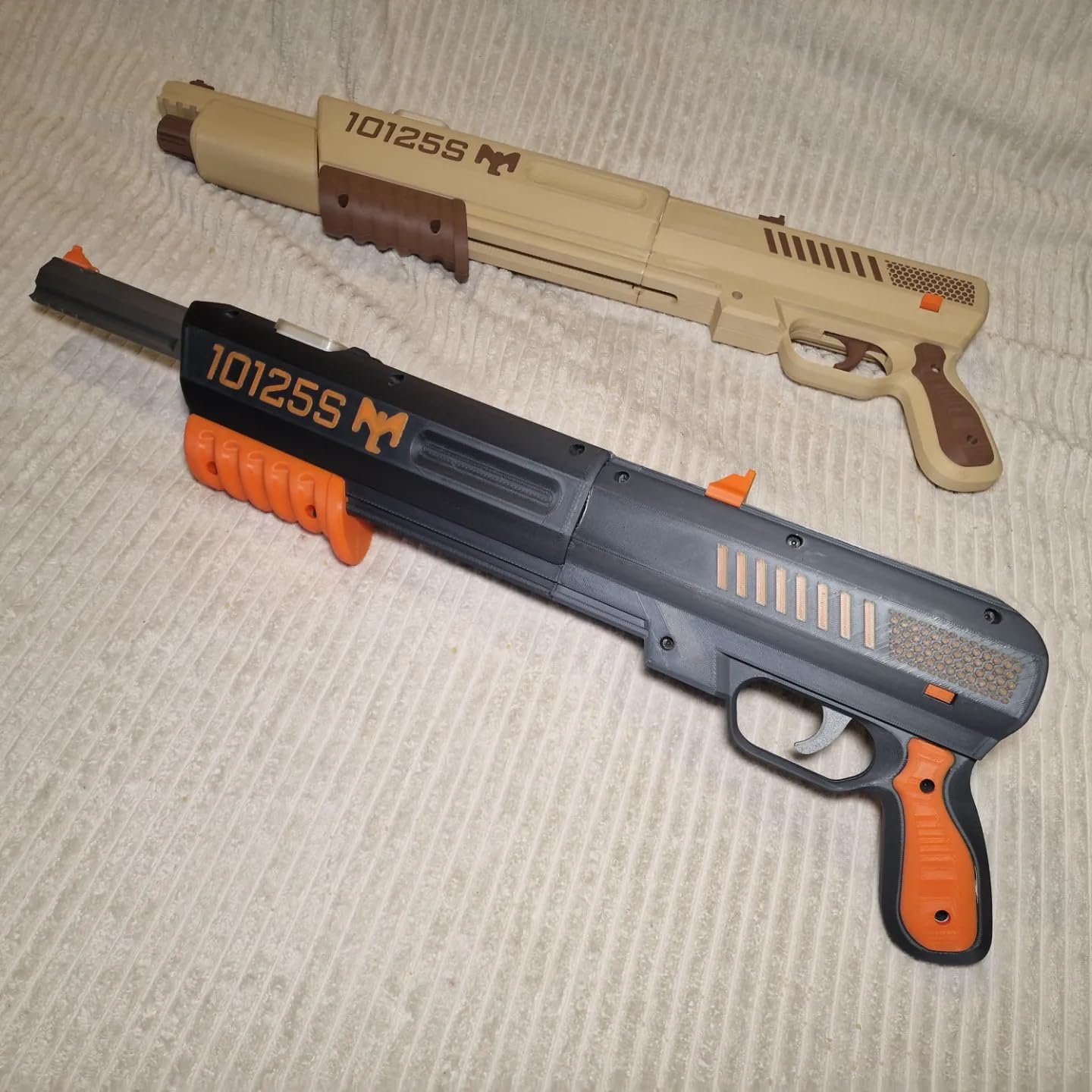 Mechanical Fly Swatter Gun - Flygun 10125s | 3D Printed Bug Shooter Gadget, Indoor Pest Control Toy & Novelty Desk Accessory-image-12