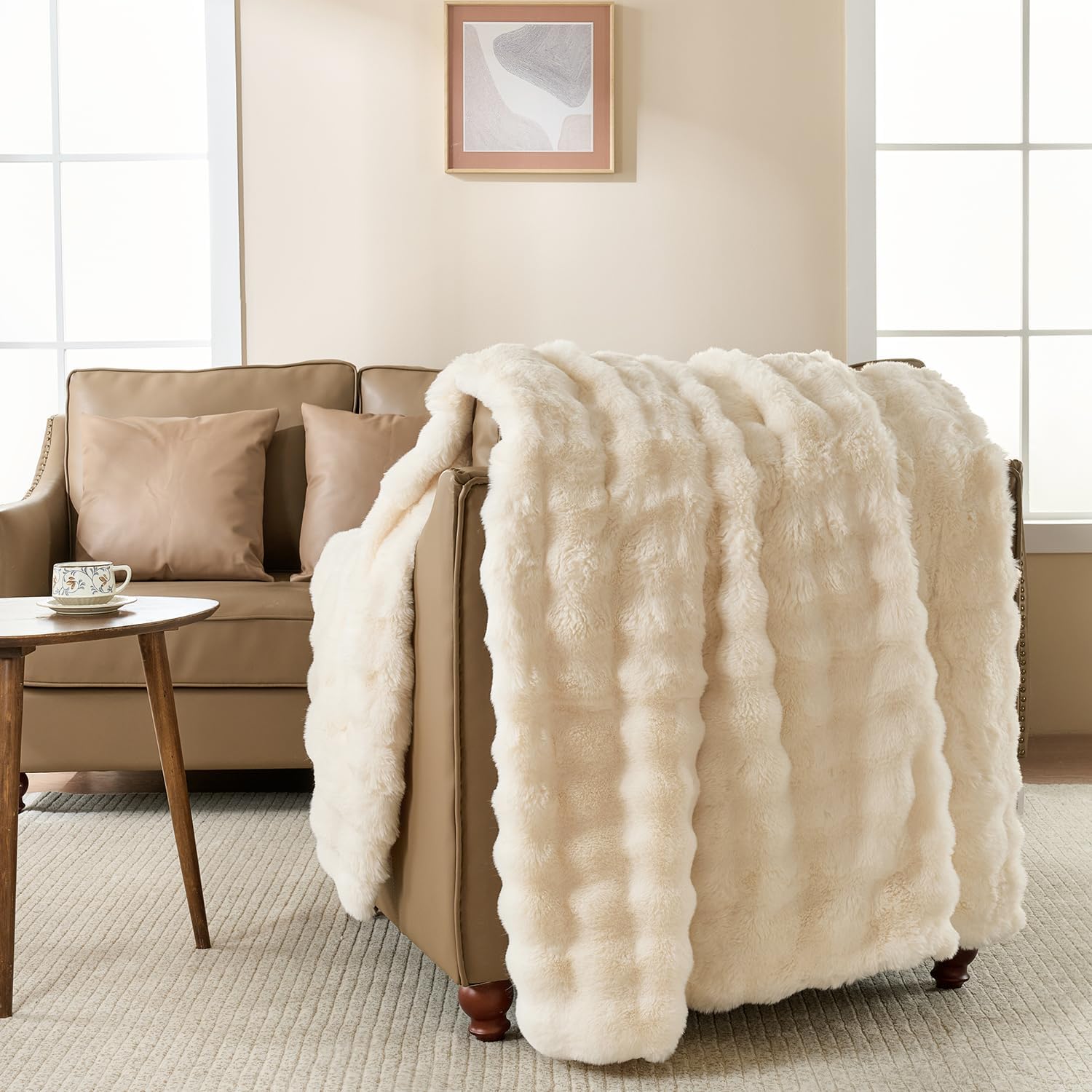 Wajade Fluffy Faux Fur Throw Blanket for Couch Bed 50x60, Luxury Soft Thick Fuzzy Plush Bubble Blanket, Warm Cozy Blanket for Sofa Chair, Ivory White
