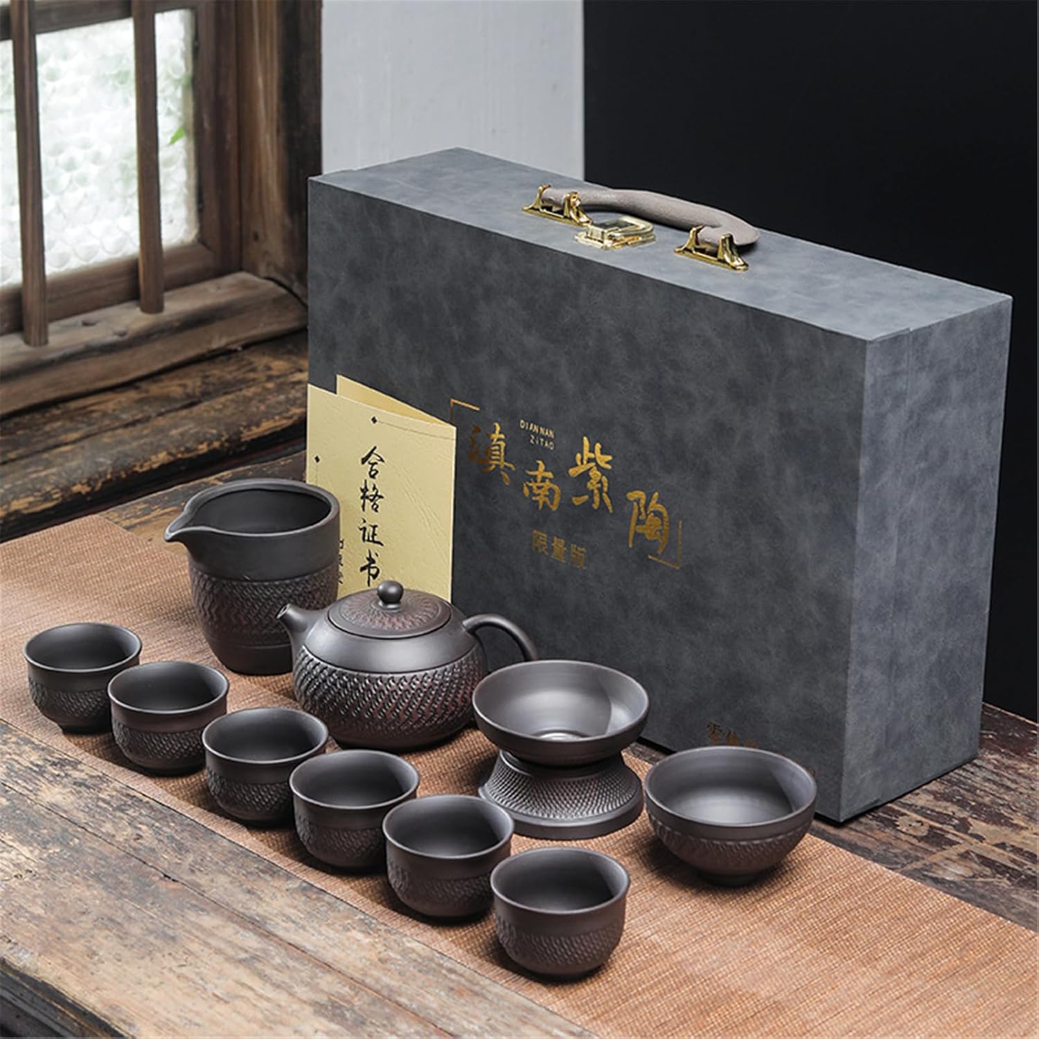 Ceramic Tea Set for Home Use - Chinese Style Tea Pot and Cups for Tea Lovers-set1