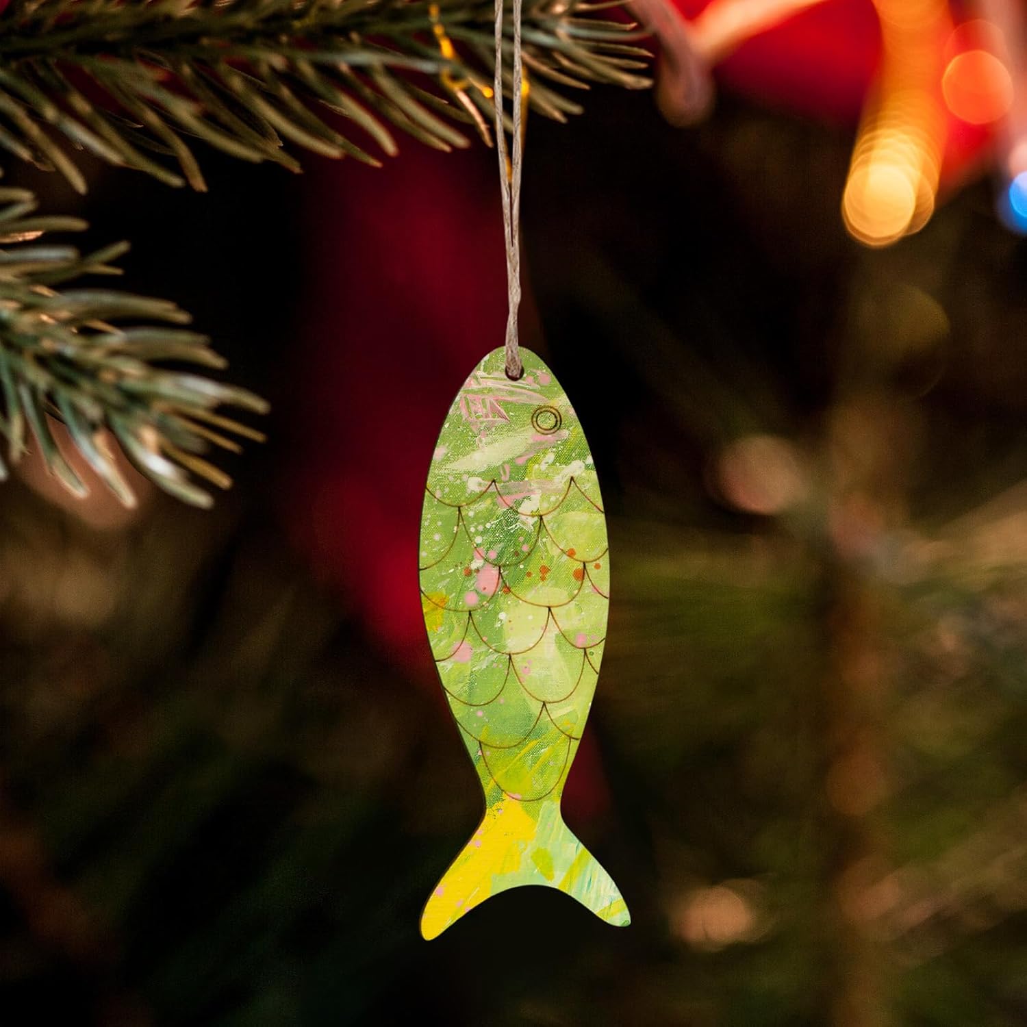 30Pcs Wooden Fish Cutouts DIY Craft, Unfinished Blank Wooden Signs Fish Shaped Wood Cut Out Wood Craft Supplies, Fish Shaped Wooden Cutouts for Crafts with Hemp Rope, Animals Hanging Ornaments