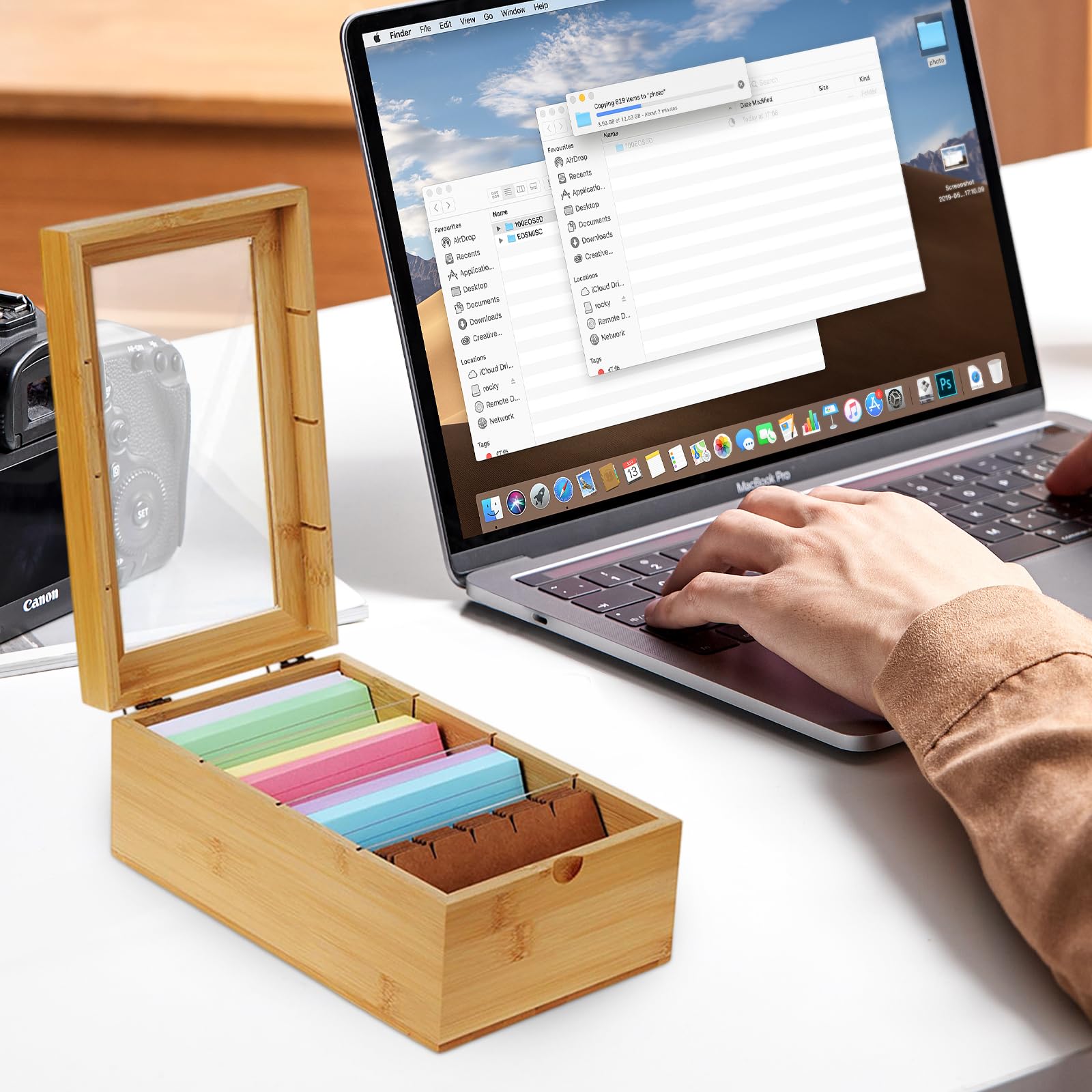 BAIFULAI Cajas de madera para tarjetas A7, 25,4 x 15 x 10 cm, con tapa, con 300 tarjetas de aprendizaje, fichas de vocabulario, caja de madera para oficina, escuelas y hogares