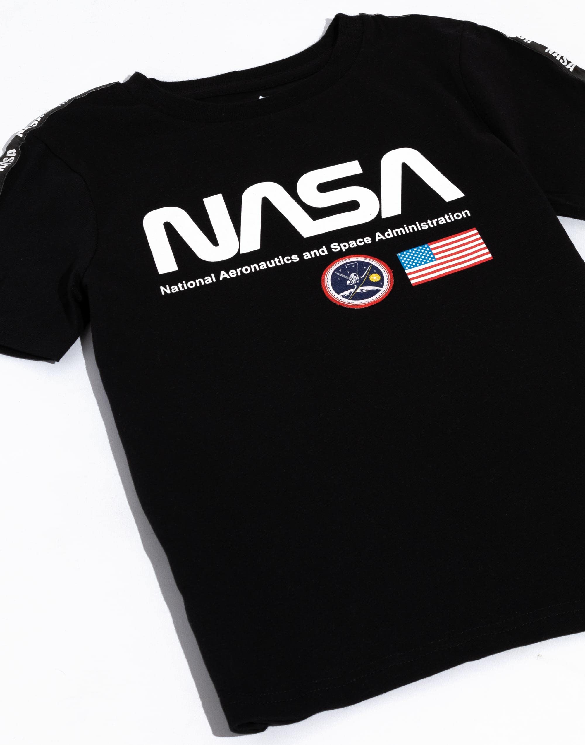 NASA Dziecięca Czarna Koszulka | Chłopięcy Astronauta Administracja Kosmiczna Logo Koszulka z Krótkim Rękawem | Towar Narodowy Aeronautics Clothing Outfit Merchandise