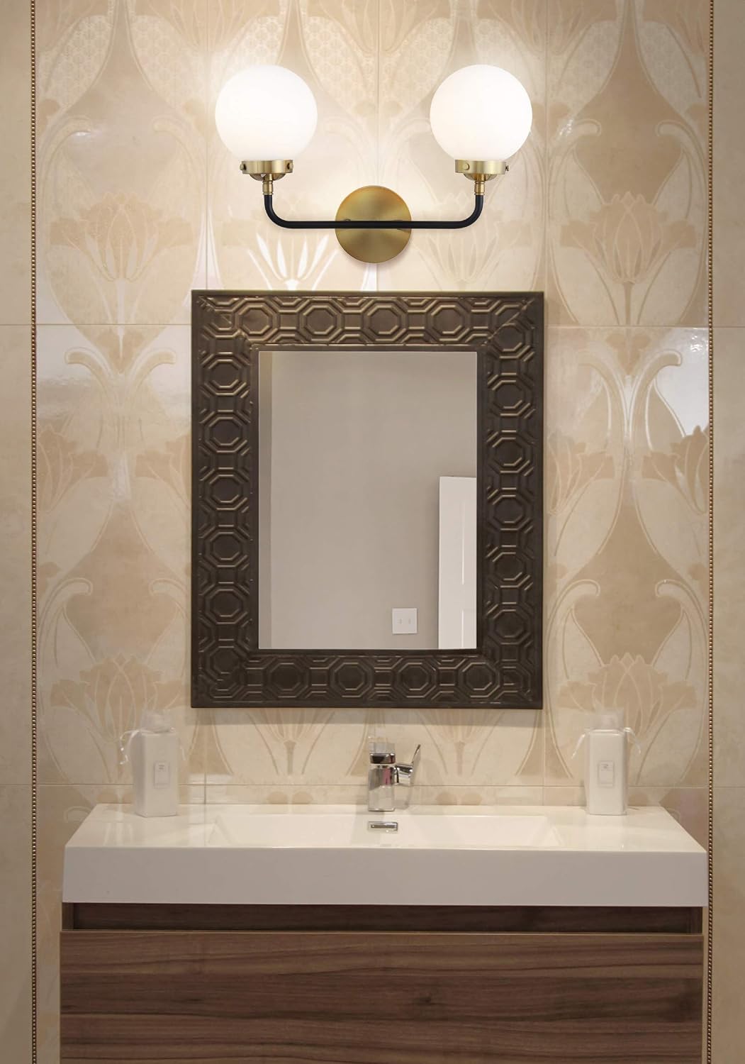 JONATHAN Y JYL9057B Caleb 2-Light 18" Brass Vanity, Contemporary, Modern, Office, Living Room, Family Room, Dining Room, Kitchen, Bedroom, Bathroom, Hallway, Foyer, Brass Gold/Black