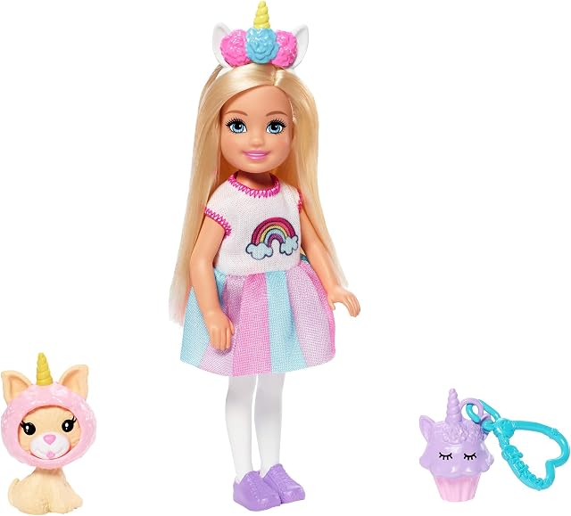 Barbie GHV70 Club Chelsea Doll and Playset