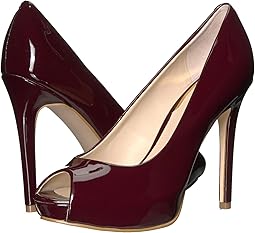 guess burgundy shoes