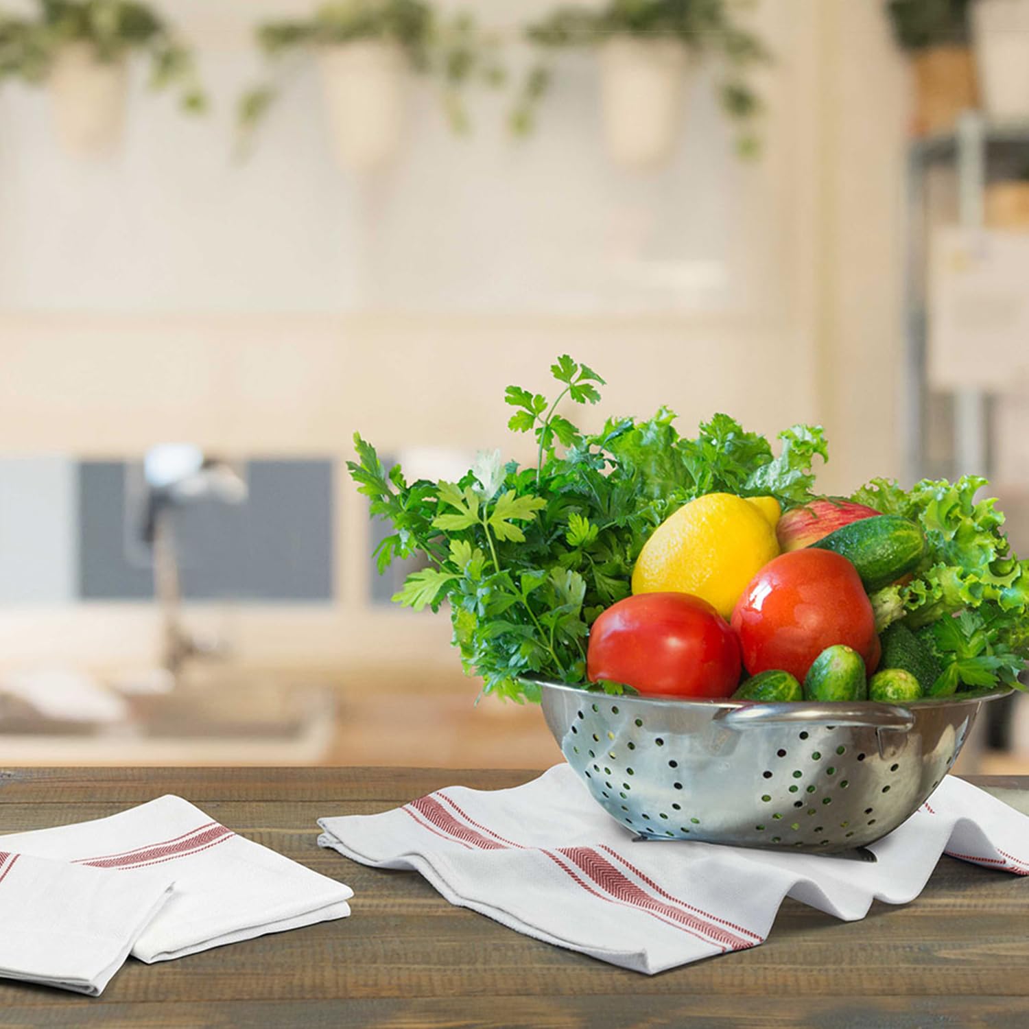 Avalon Kitchen Juego de paños de cocina, 15 x 25 pulgadas, paquete de 15 paños de cocina, hechos de 100% algodón hilado en anillo, paños de cocina súper suaves y altamente absorbentes (rojo)