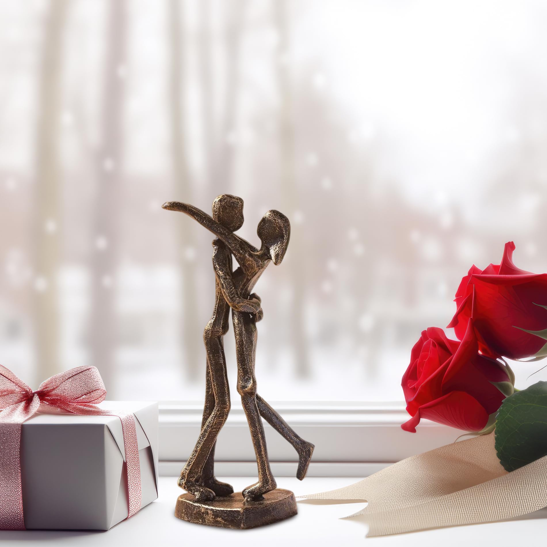 Décoration d'intérieur pour elle : statue de couple en fer pour sublimer votre salon en été