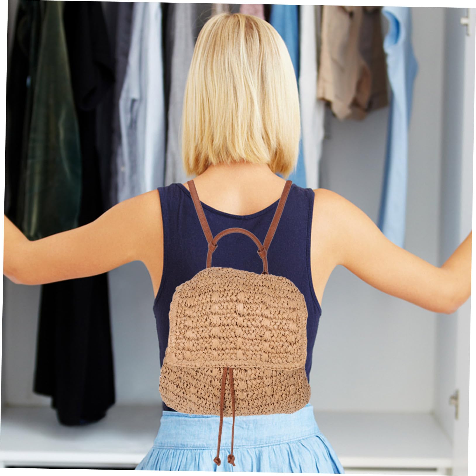 Mochila De Paja Tejida Para Mujer Estilo Bohemio Con Cordón Ajustable Bolso De Verano Para Playa y Ocio Color Marrón Claro Tamaño Mediano
