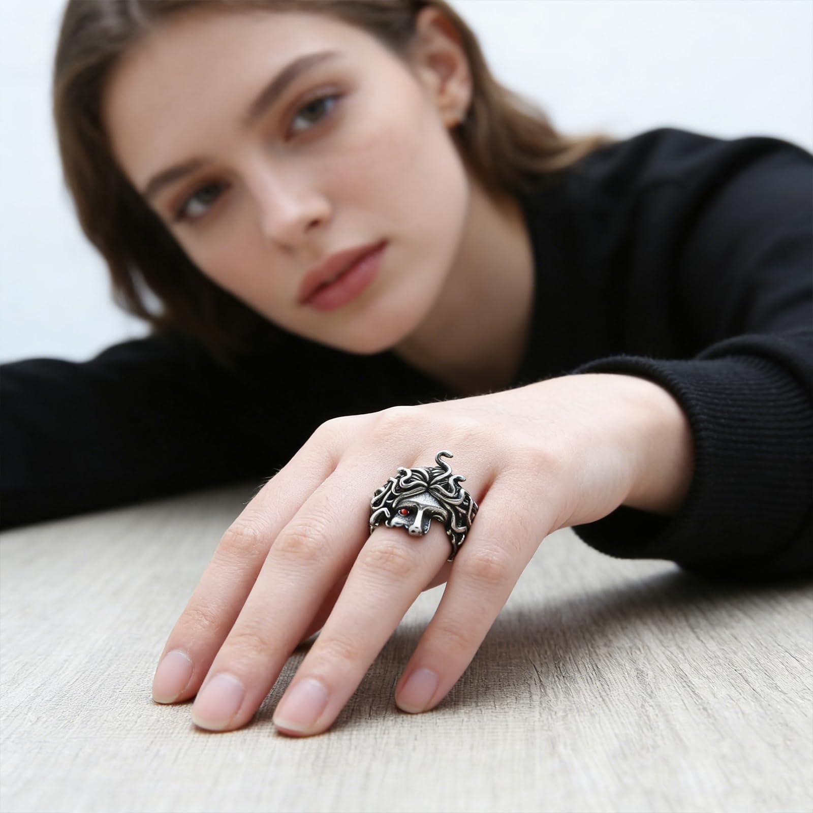 HZMAN Anello Medusa per uomo donna in acciaio inox gotico punk gorgone anello retrò mitologia greca Medusa serpente anello gioielli regalo
