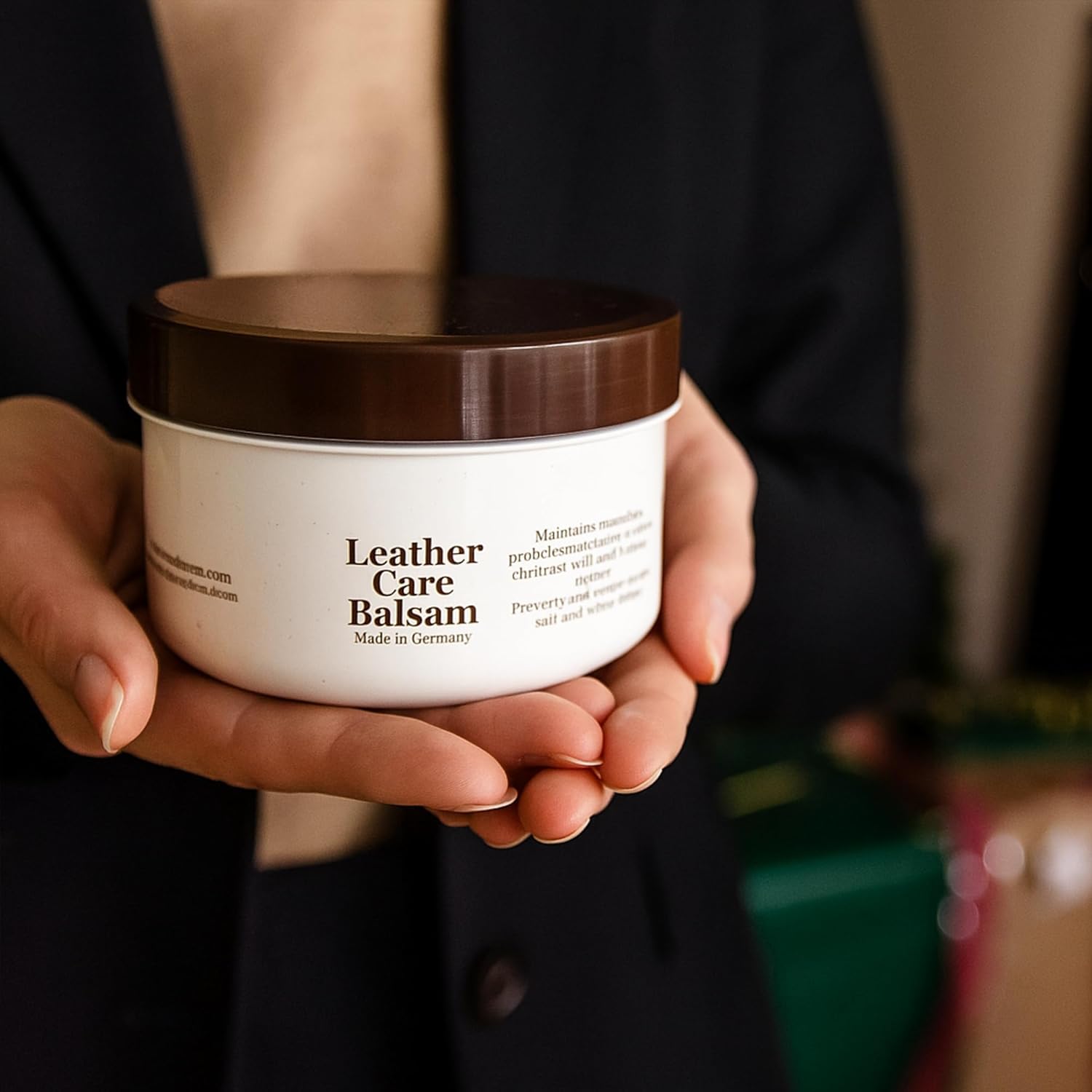 Time Resistance Leather Balsam for Shoes, Bags and Furniture Care and Protection 8.45 Oz (250ml) - Image 2