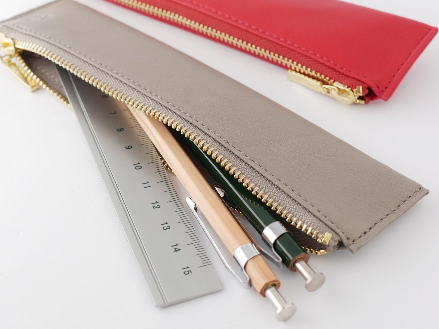 Slip-On OSL-1601 Mini OSL Leather Flat Pen Case