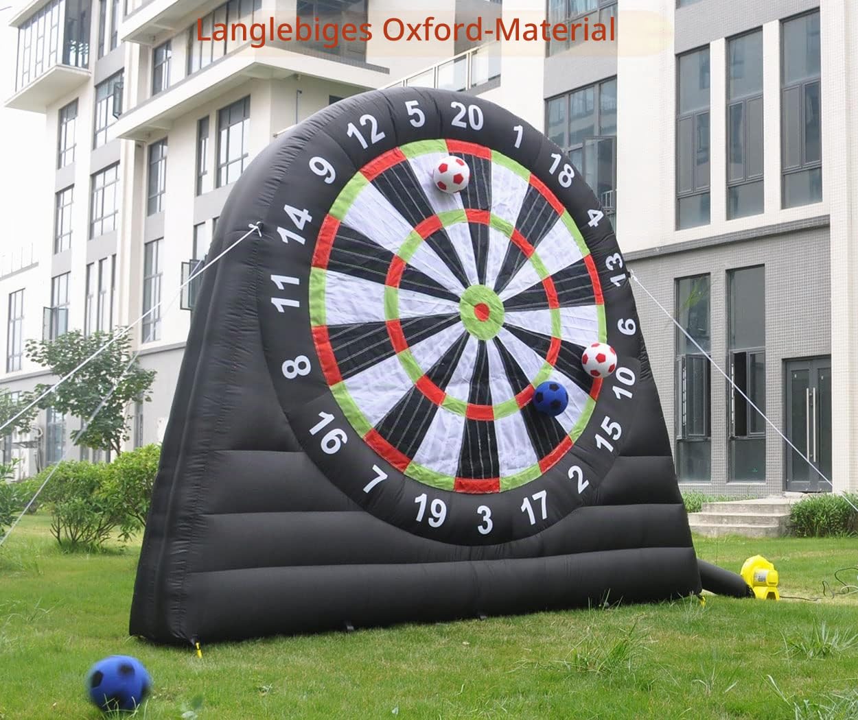 Aufblasbares Fußball-Dartboard mit Gebläse und 8 aufblasbaren Bällen für Outdoor-Sportarten, Spiel und Kick-Dartscheiben-Spiel, selbsthaftende Darts