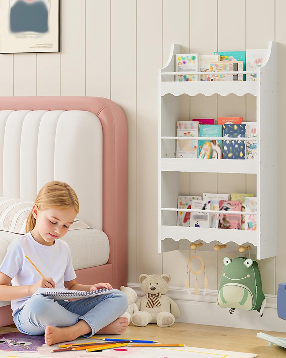 Wall Bookshelf for Kids, 3-Tier Kids Bookshelf for Wall, Floating Book Shelves with 3 Hooks & Guardrails, for Kids' Room, Living Room, Nursery, White and Natural MCW43WB