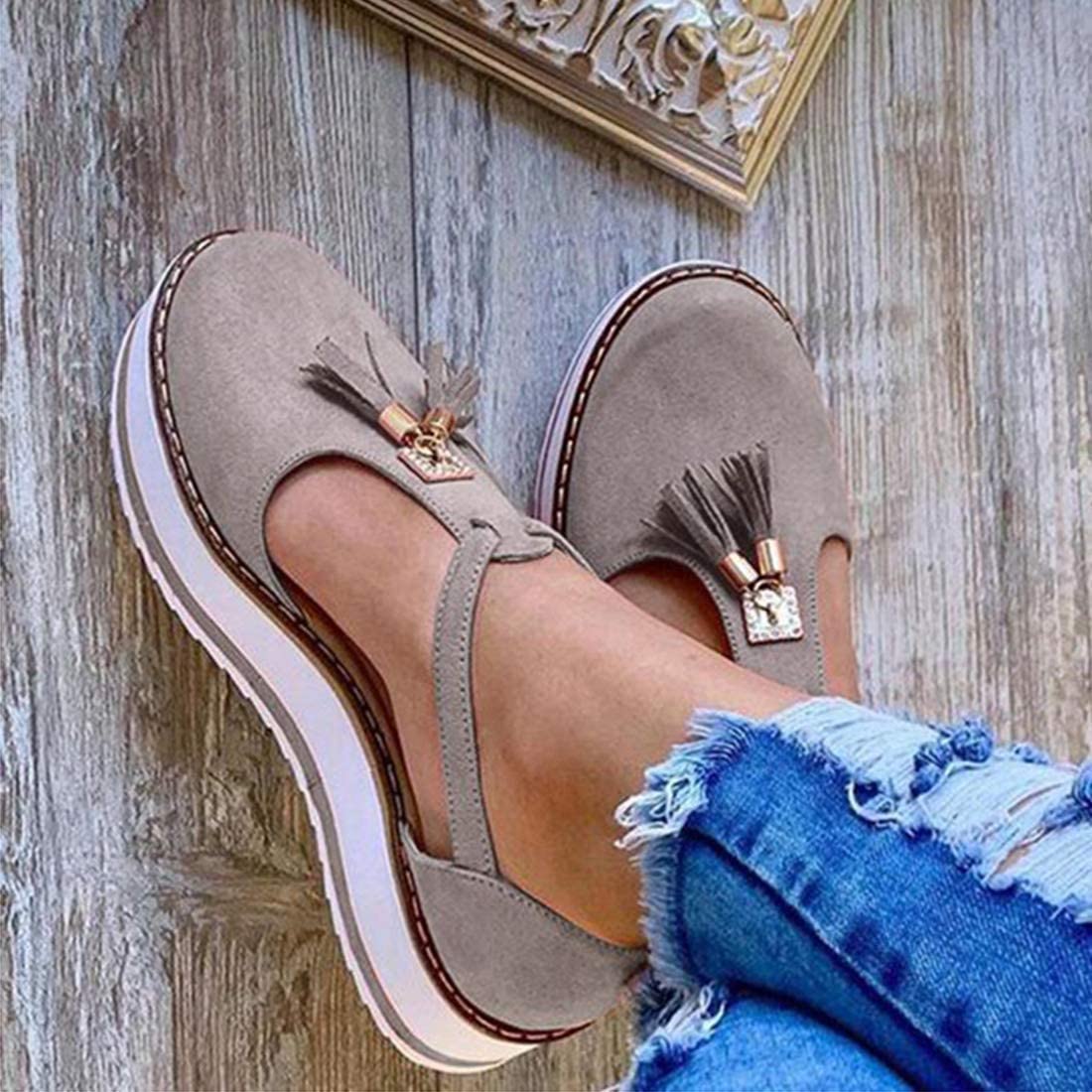 RXZCHH Nuevas Sandalias de Verano para Mujer, Correa con Hebilla de Moda, Cubierta de Flecos sólida, tacón de Plataforma Plana, Sandalias Informales de Talla Grande para Mujer, Zapatos con Punta