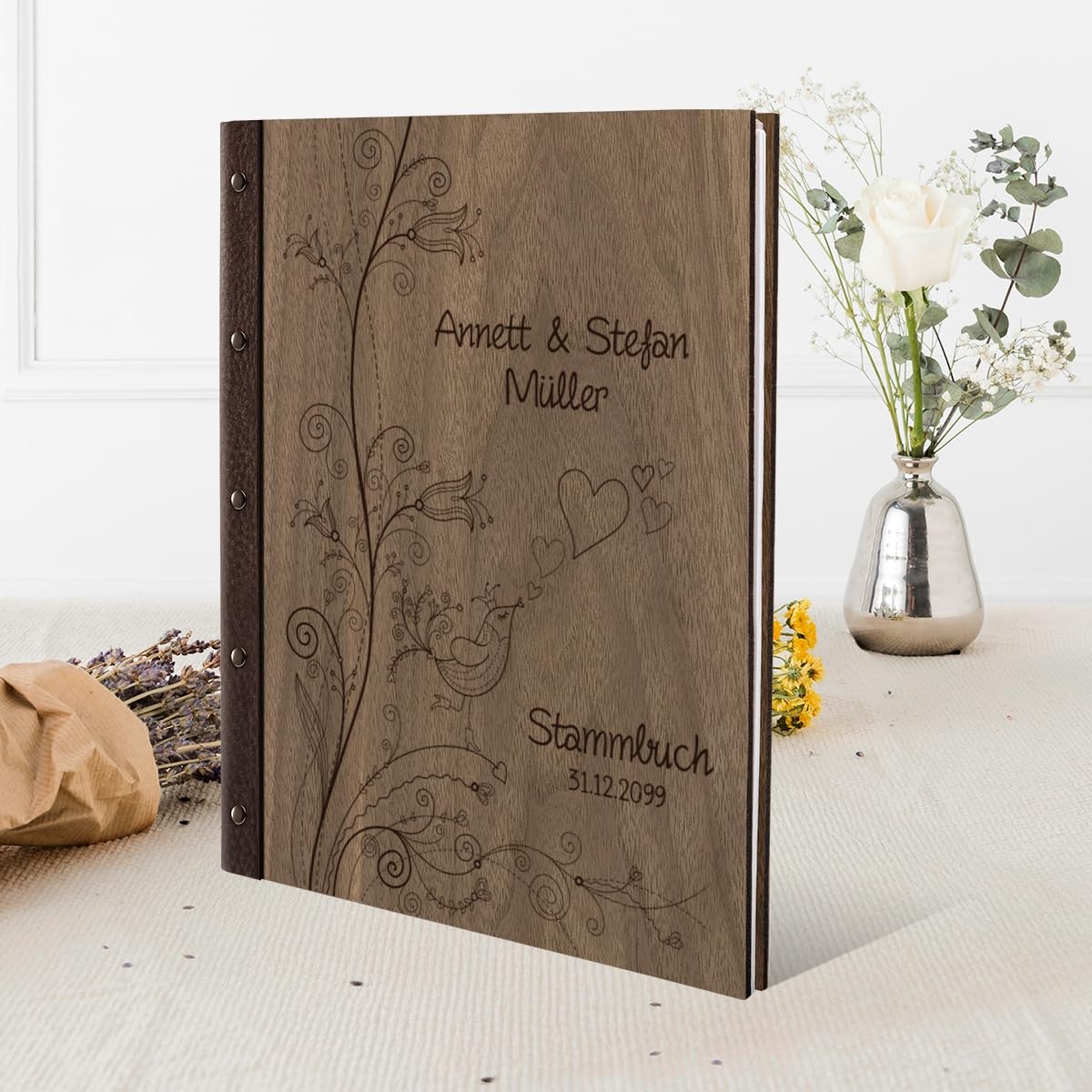 Personalisiertes Stammbuch Hochzeit aus echtem Holz mit Leder Rücken A5 oder A4 inkl. vorgedruckten Seiten - Liebesbaum