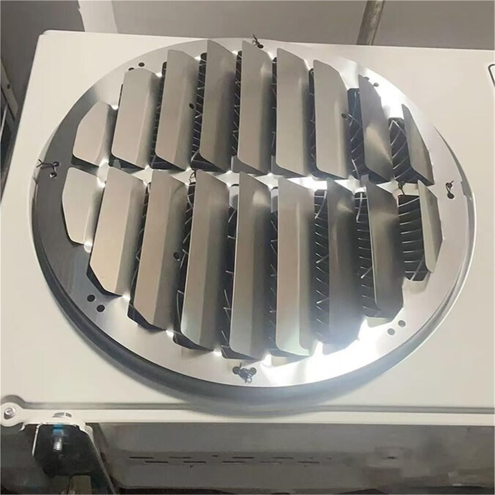 LSMDPT Anti-Direct Blow Outdoor Unit Louver Shield, Wind Guide Cover Compressor Fence For External Machine, Stainless Steel Anti Direct Blowing Windshield Guide(Dia 50cm/20in)